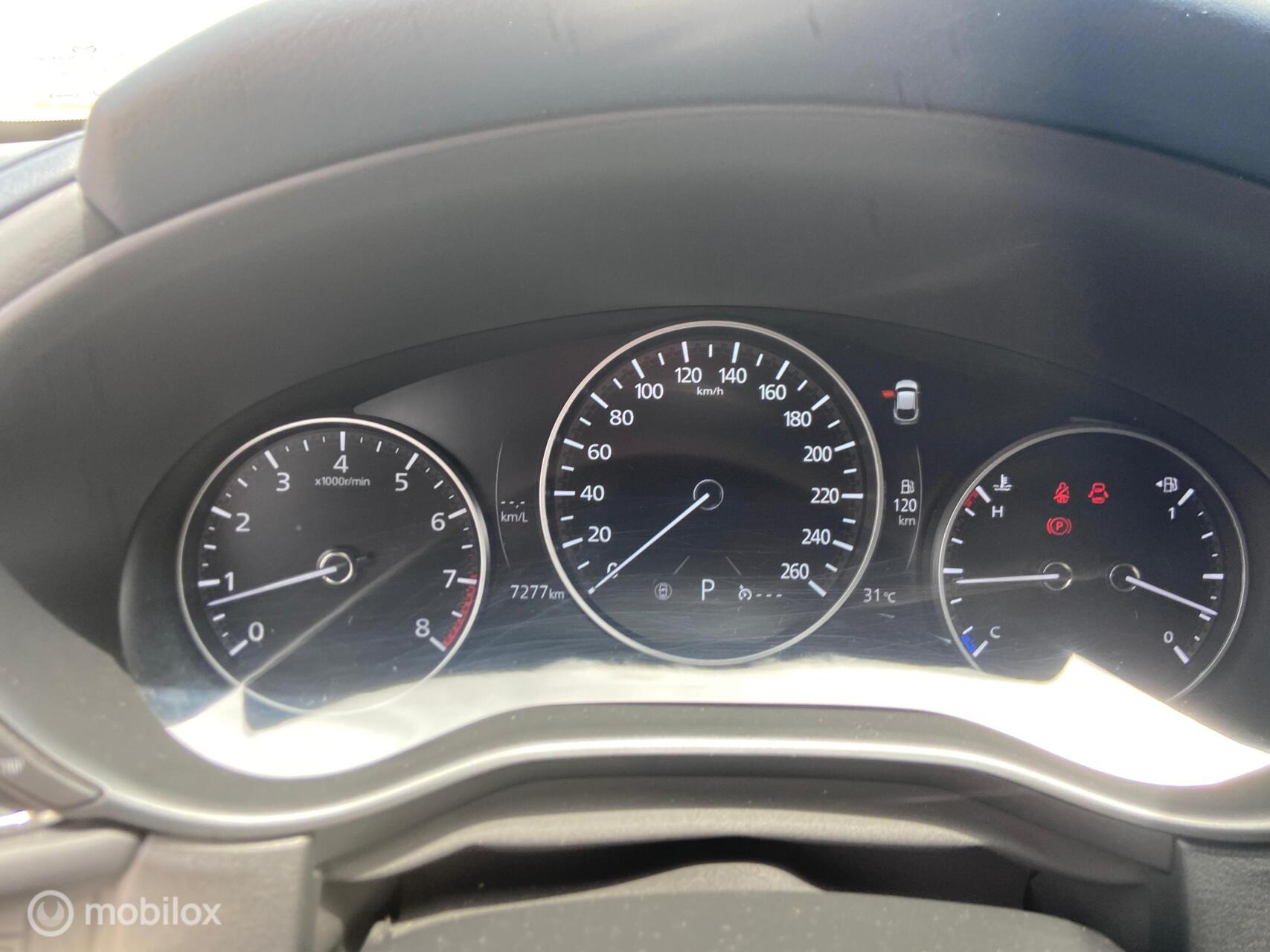 Mazda CX-30 photo 9