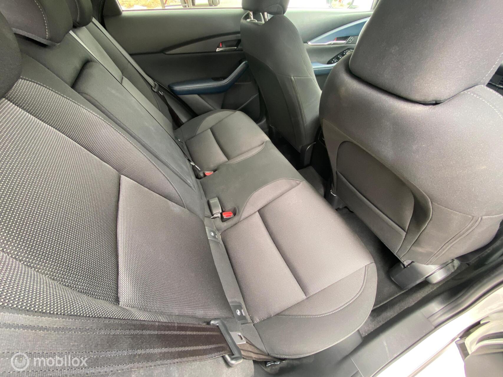 Mazda CX-30 photo 15