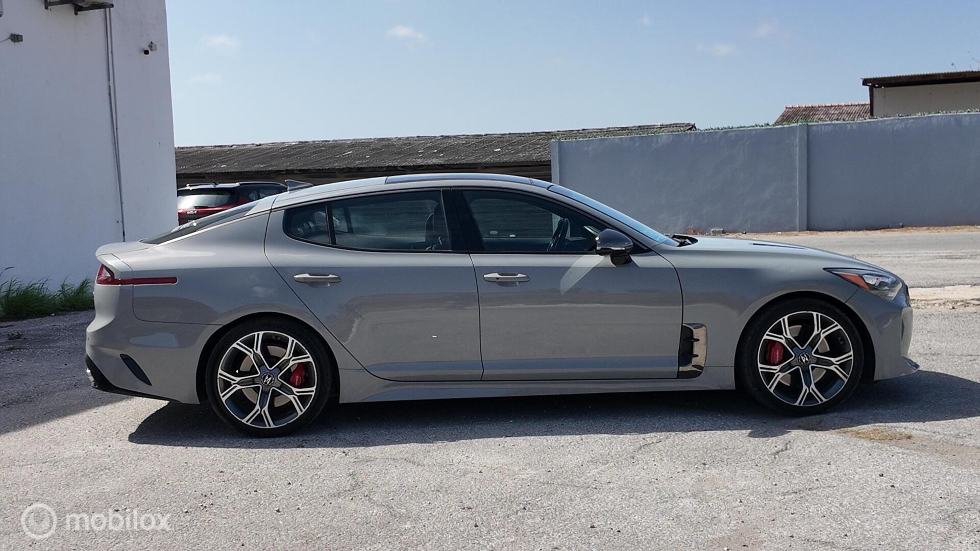 Kia Stinger GT photo 7