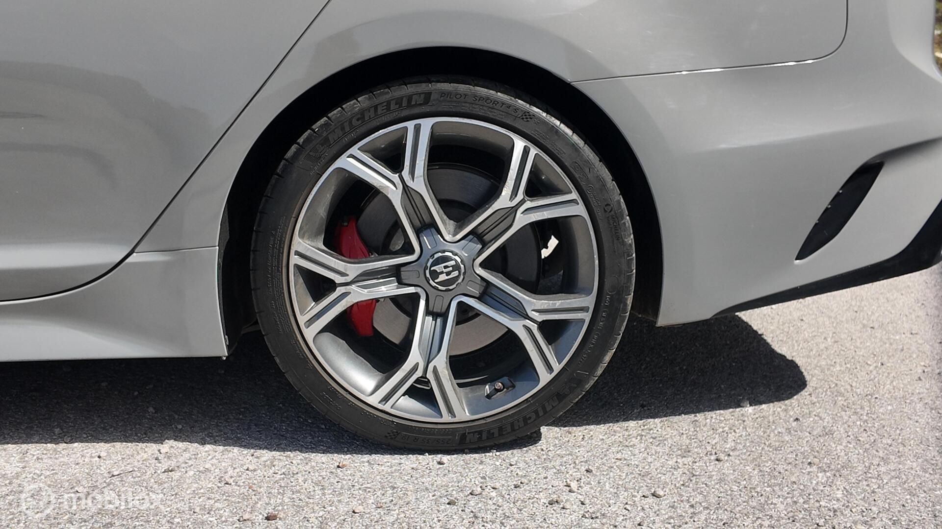 Kia Stinger GT photo 10