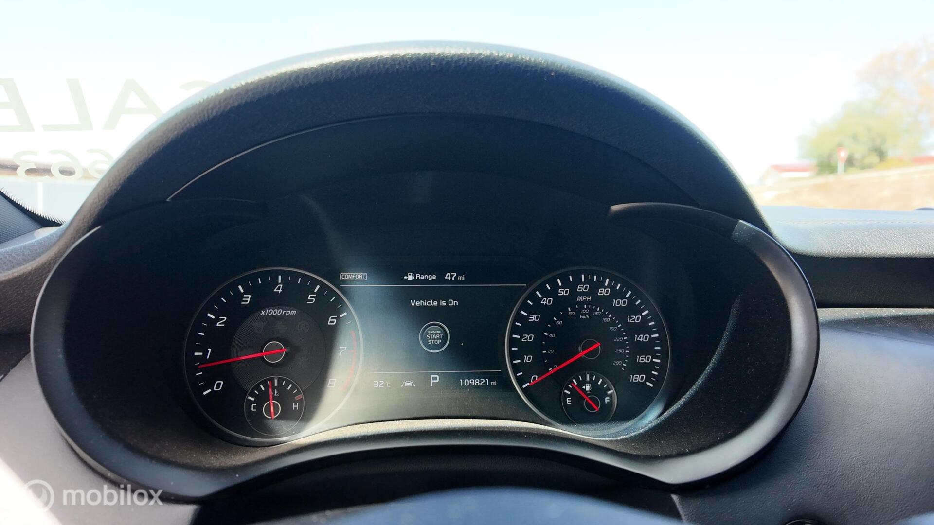 Kia Stinger GT photo 14