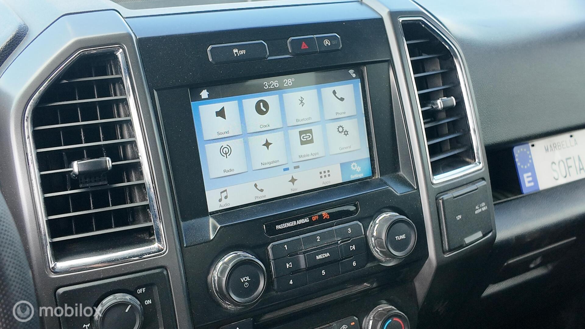 Ford F-150 photo 16