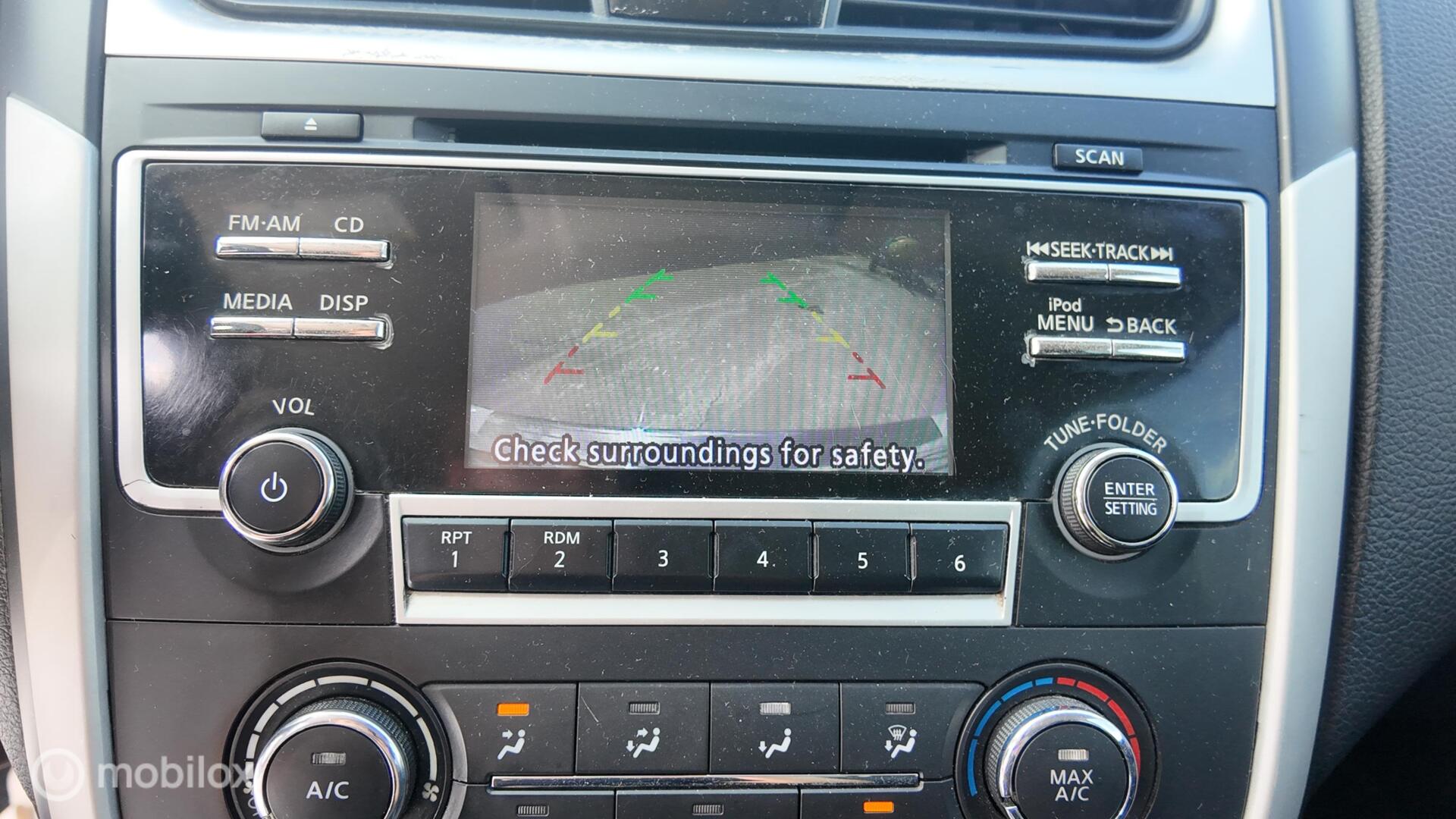Nissan Altima photo 14
