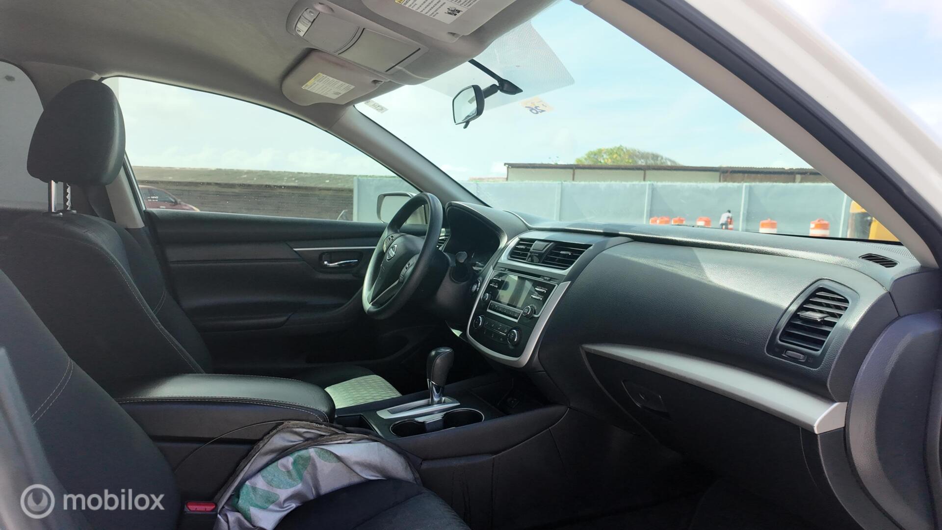 Nissan Altima photo 19