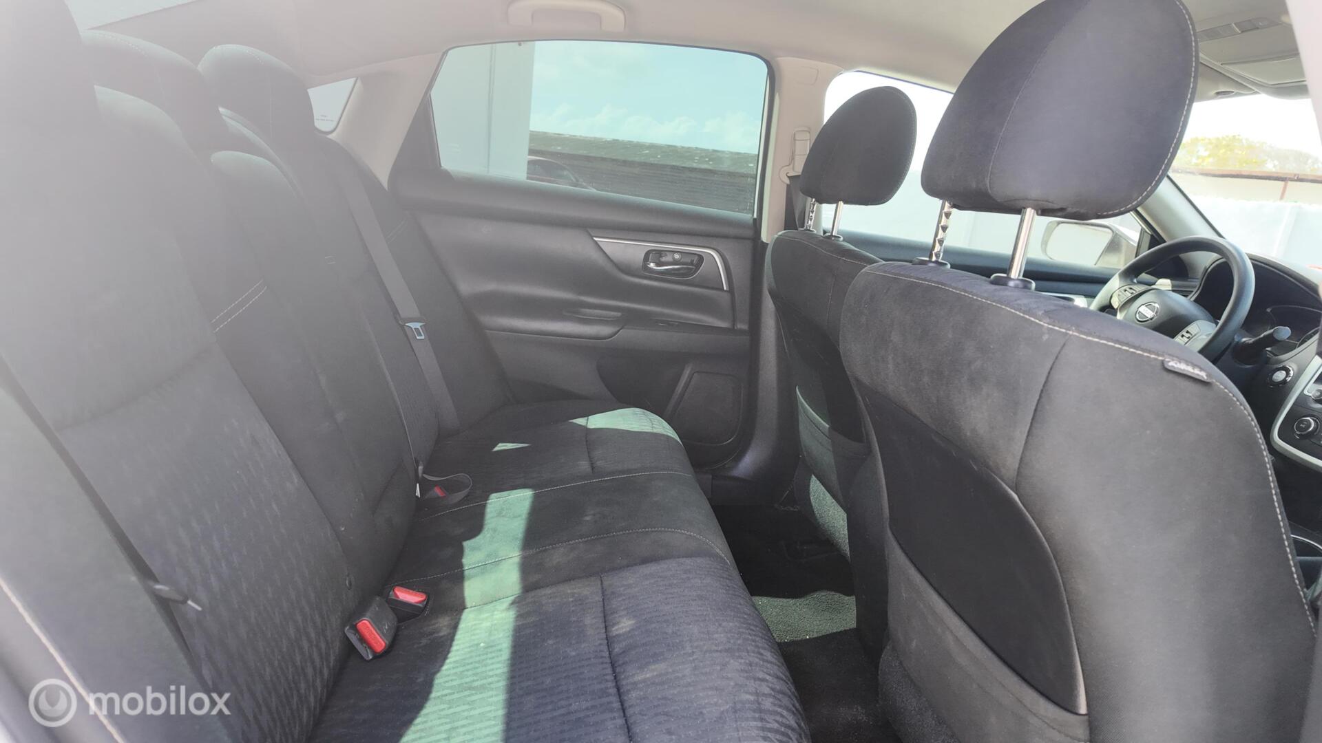 Nissan Altima photo 20