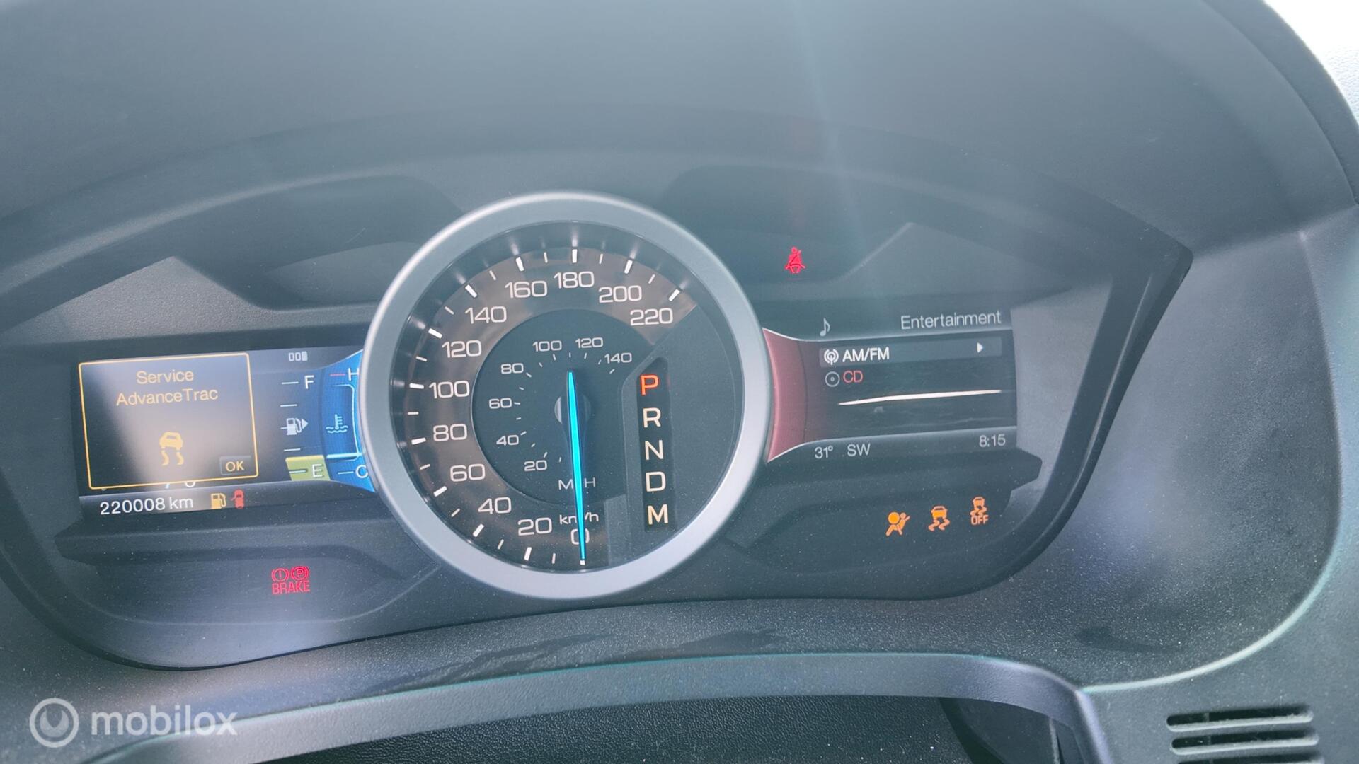 Ford Explorer XLT photo 13