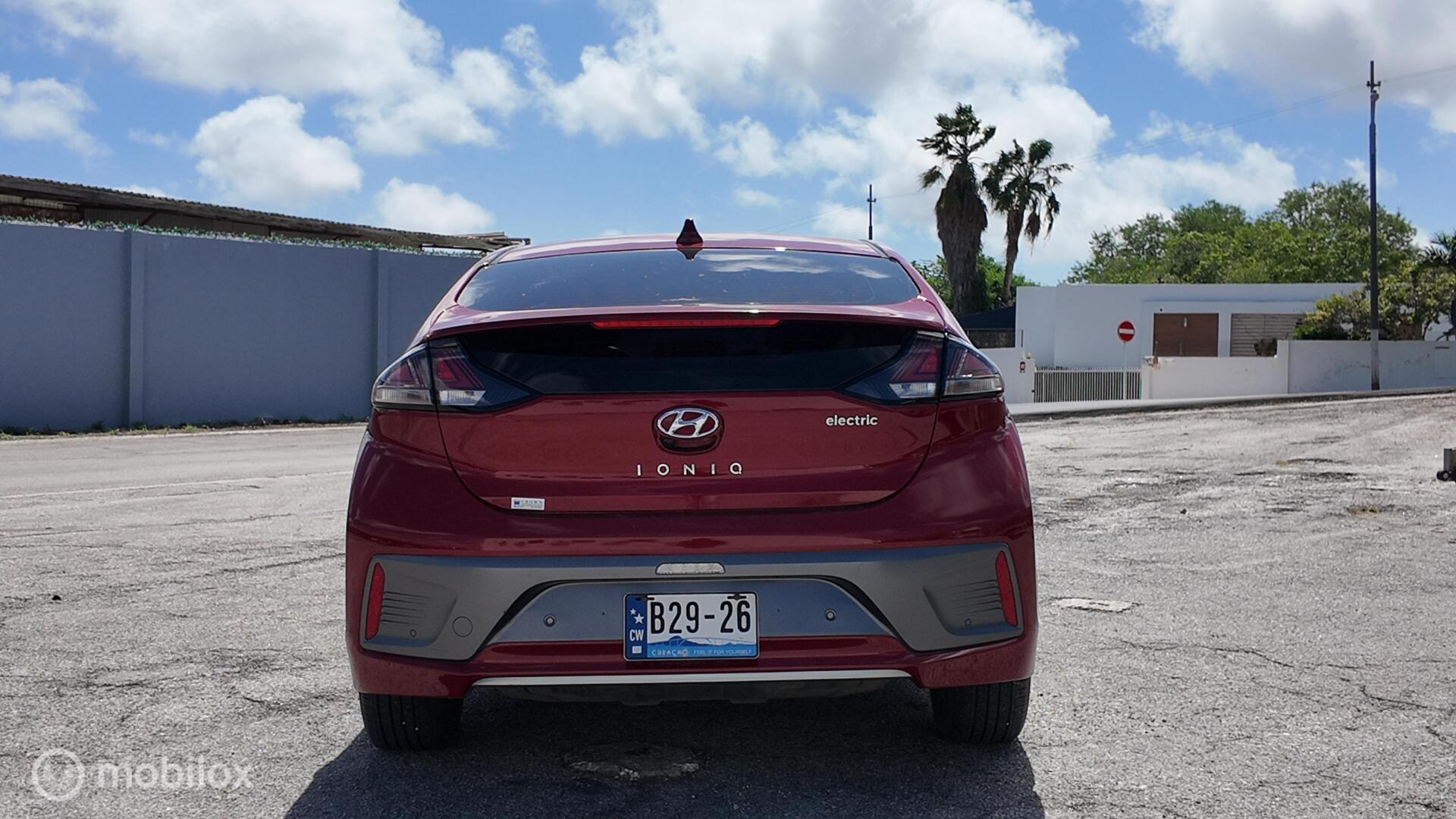 Hyundai Ioniq GLS photo 5