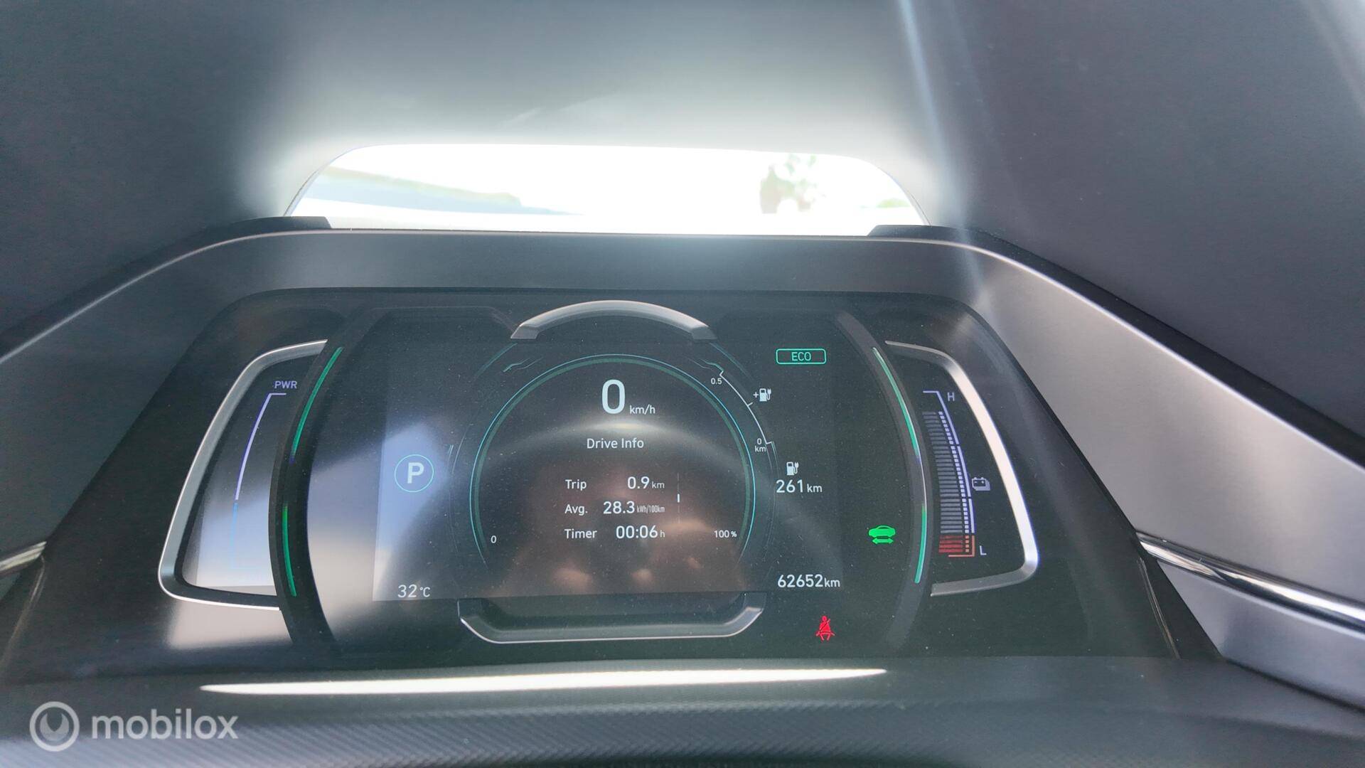 Hyundai Ioniq GLS photo 14