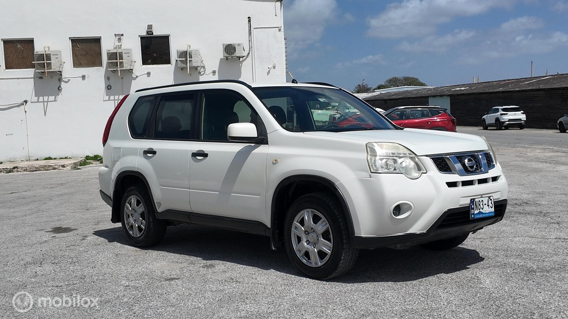 Nissan X-Trail photo 8