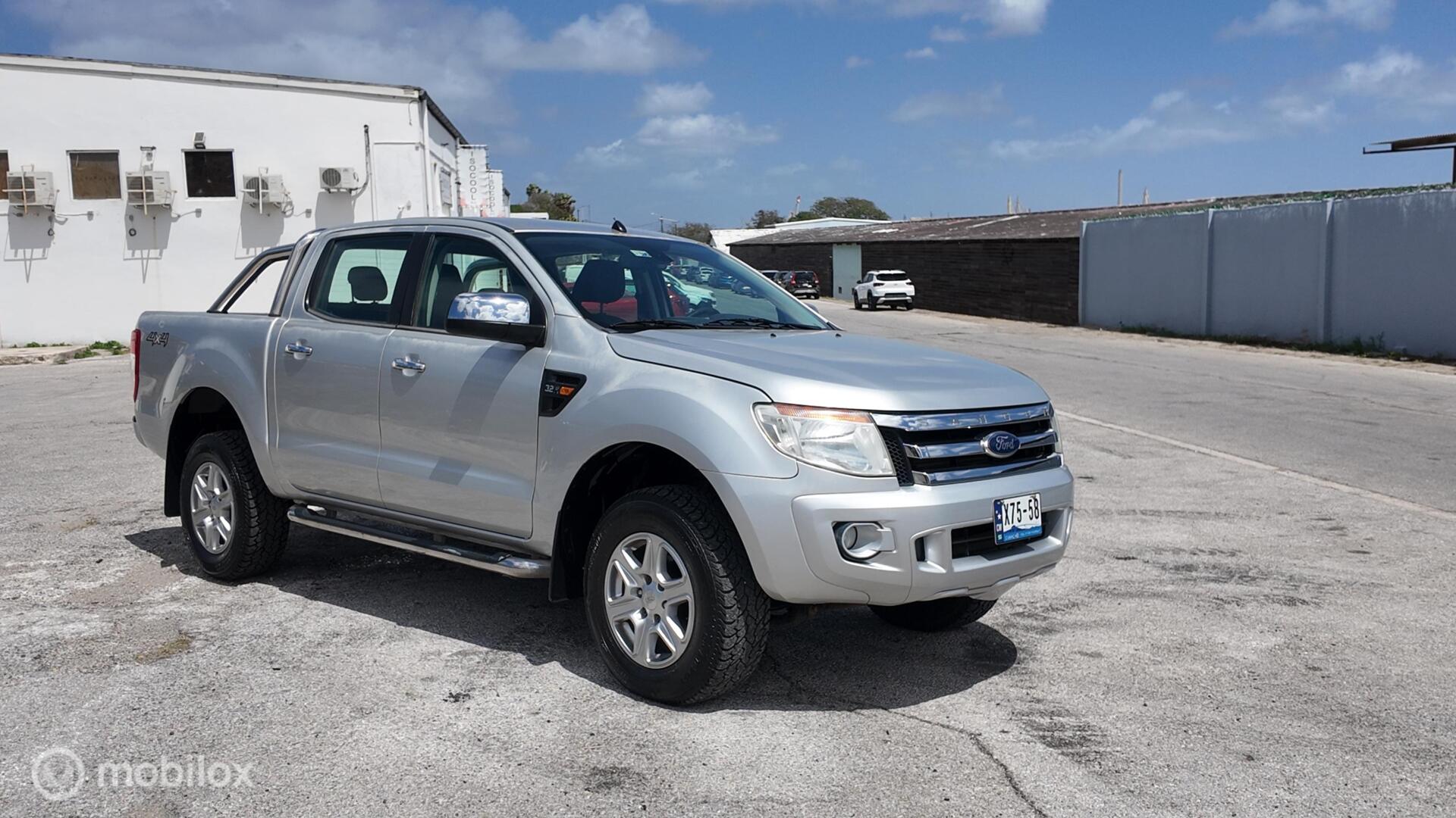 Ford Ranger XLT photo 8