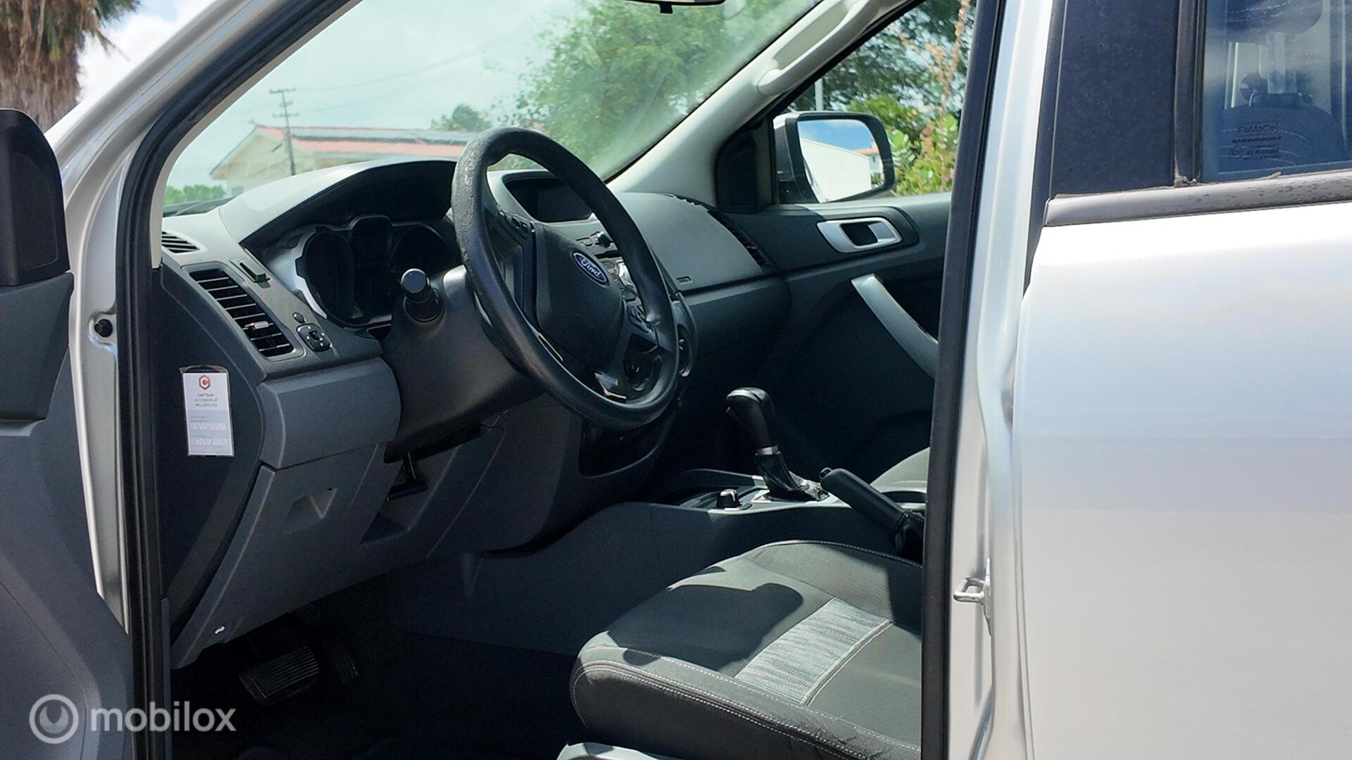 Ford Ranger XLT photo 10