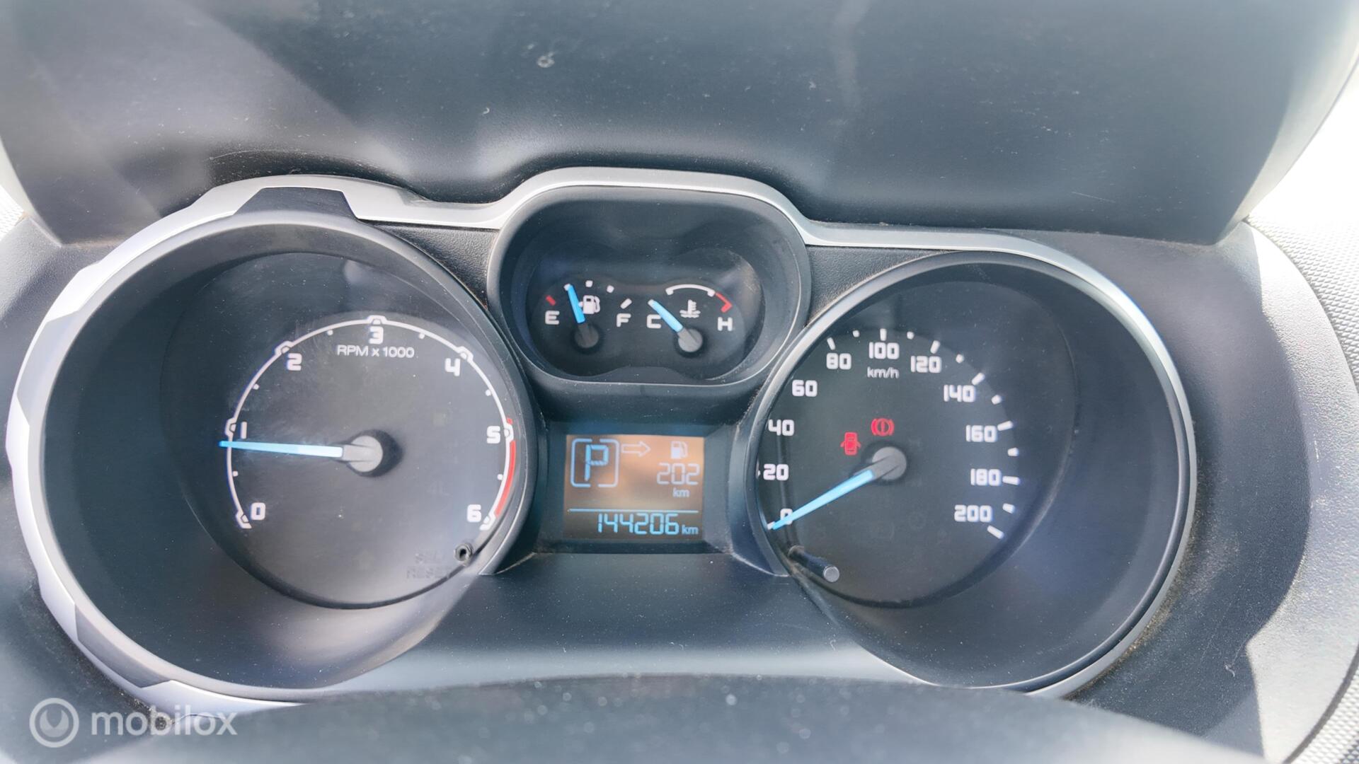 Ford Ranger XLT photo 12