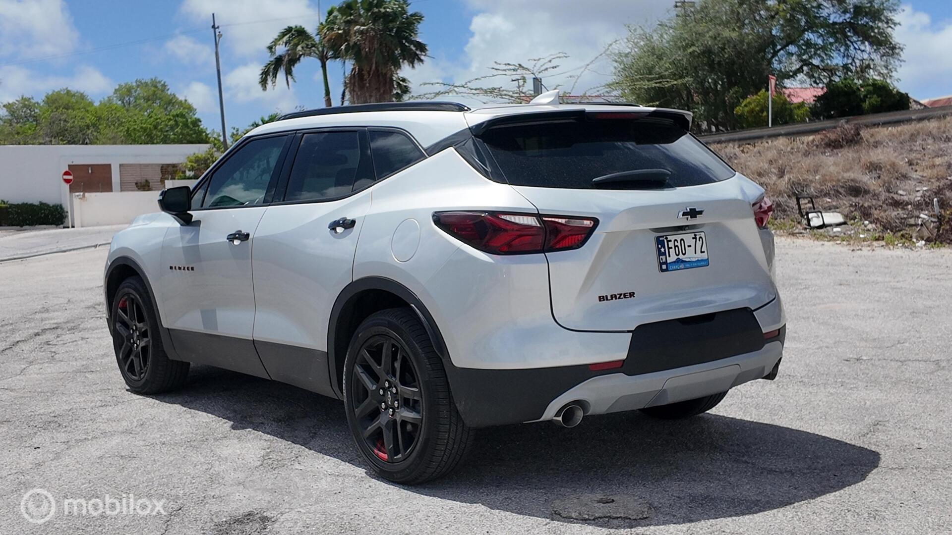 Chevrolet Blazer photo 4