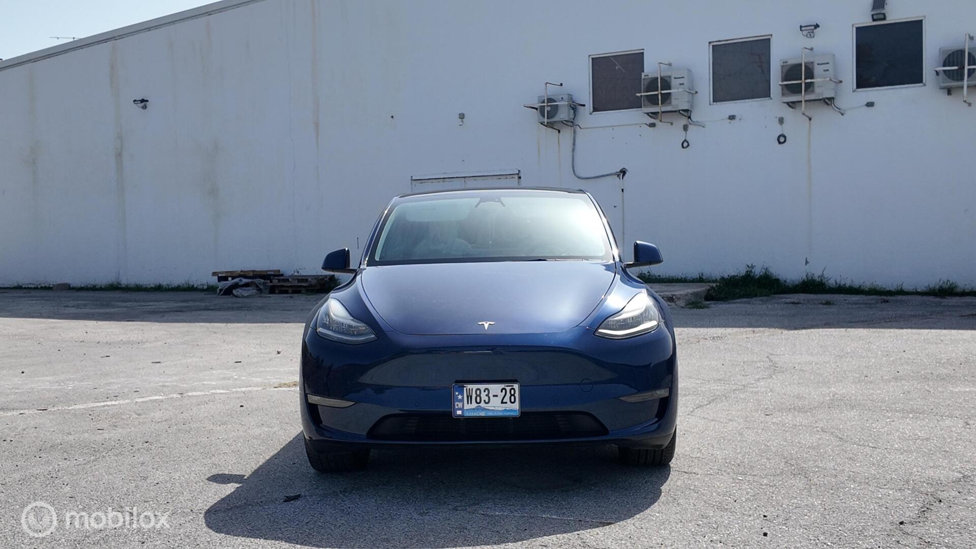 Tesla Model Y photo 9