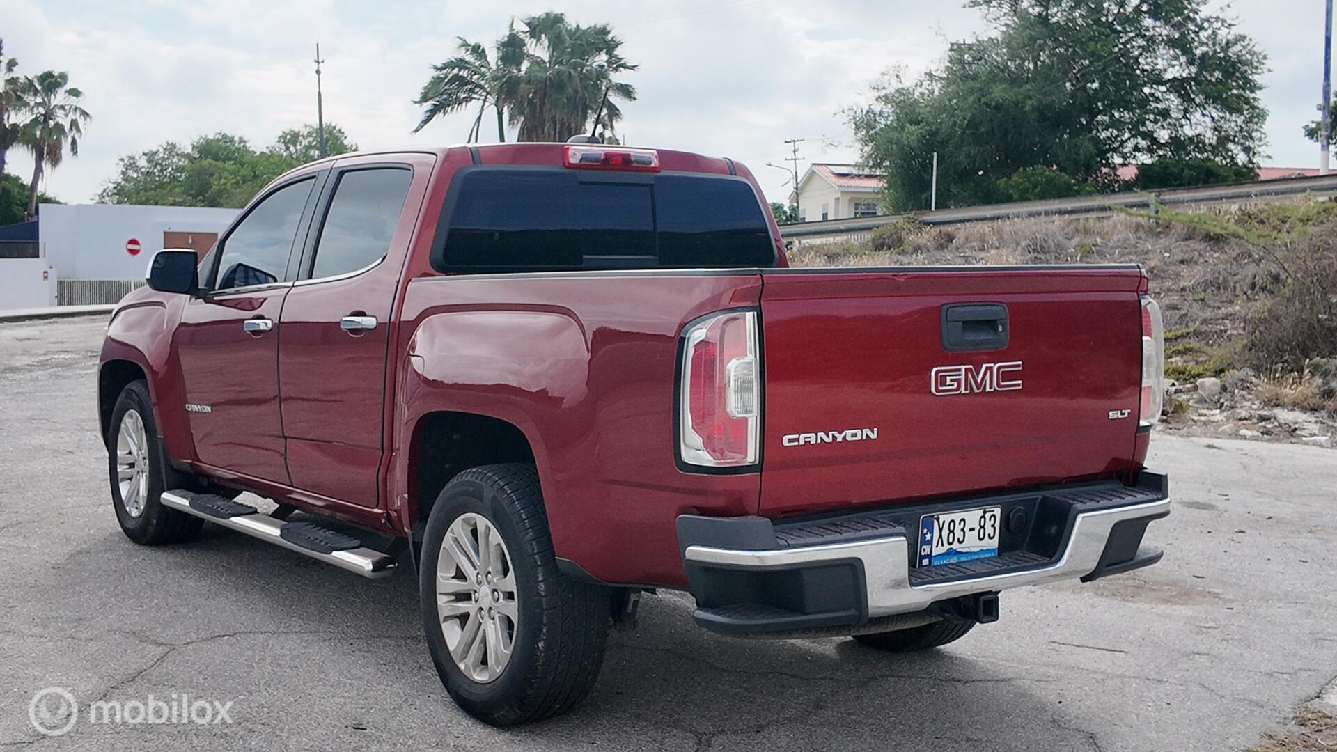 GMC Canyon photo 4