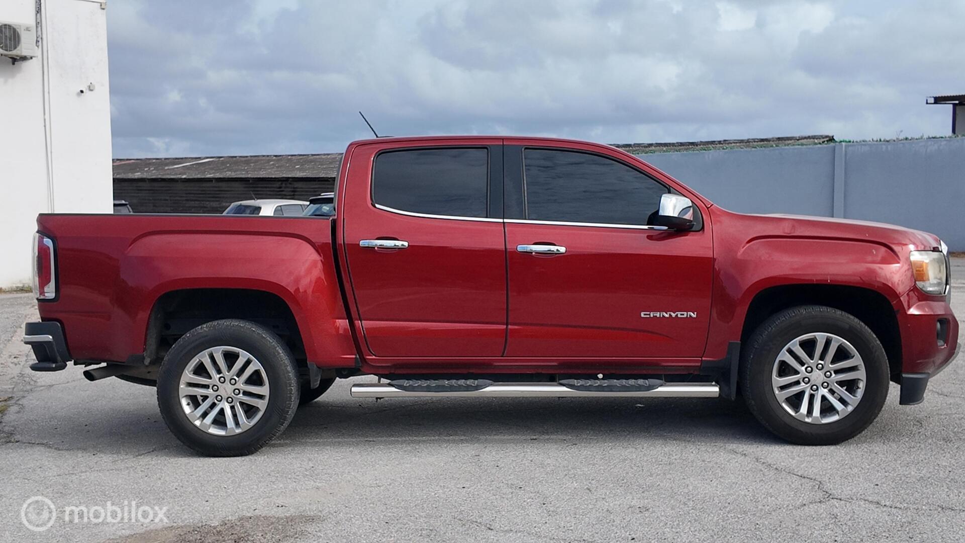 GMC Canyon photo 7