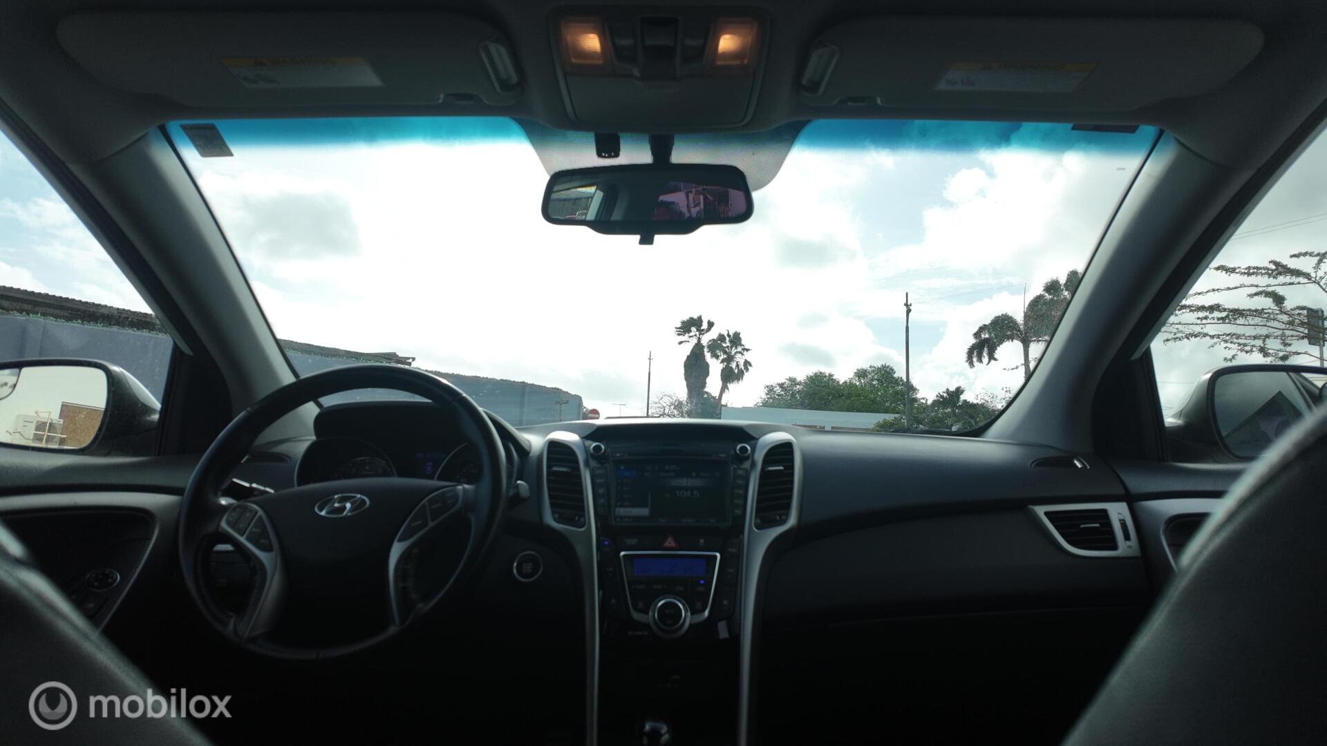 Hyundai Elantra GT photo 16