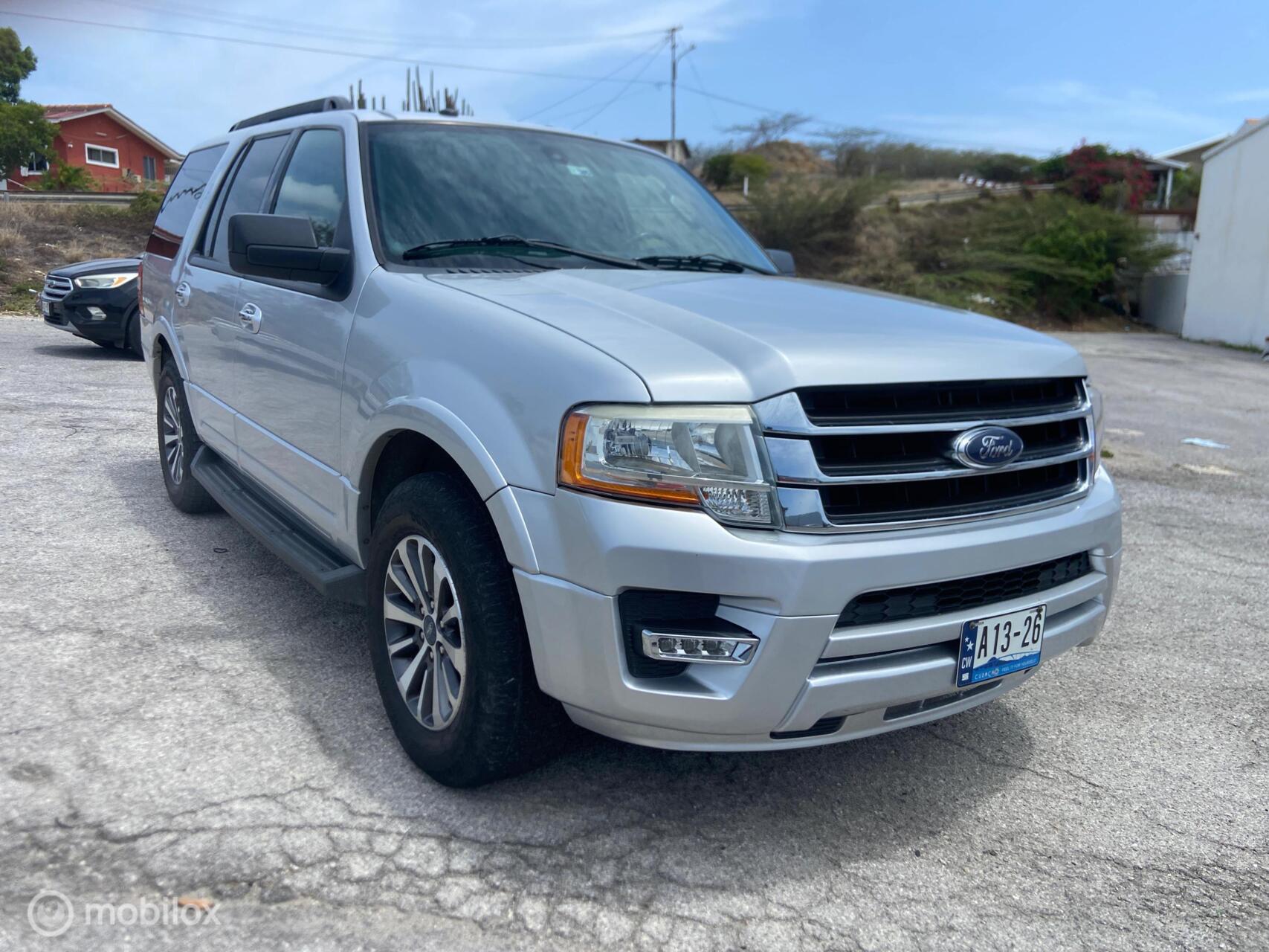 Ford Expedition photo 5