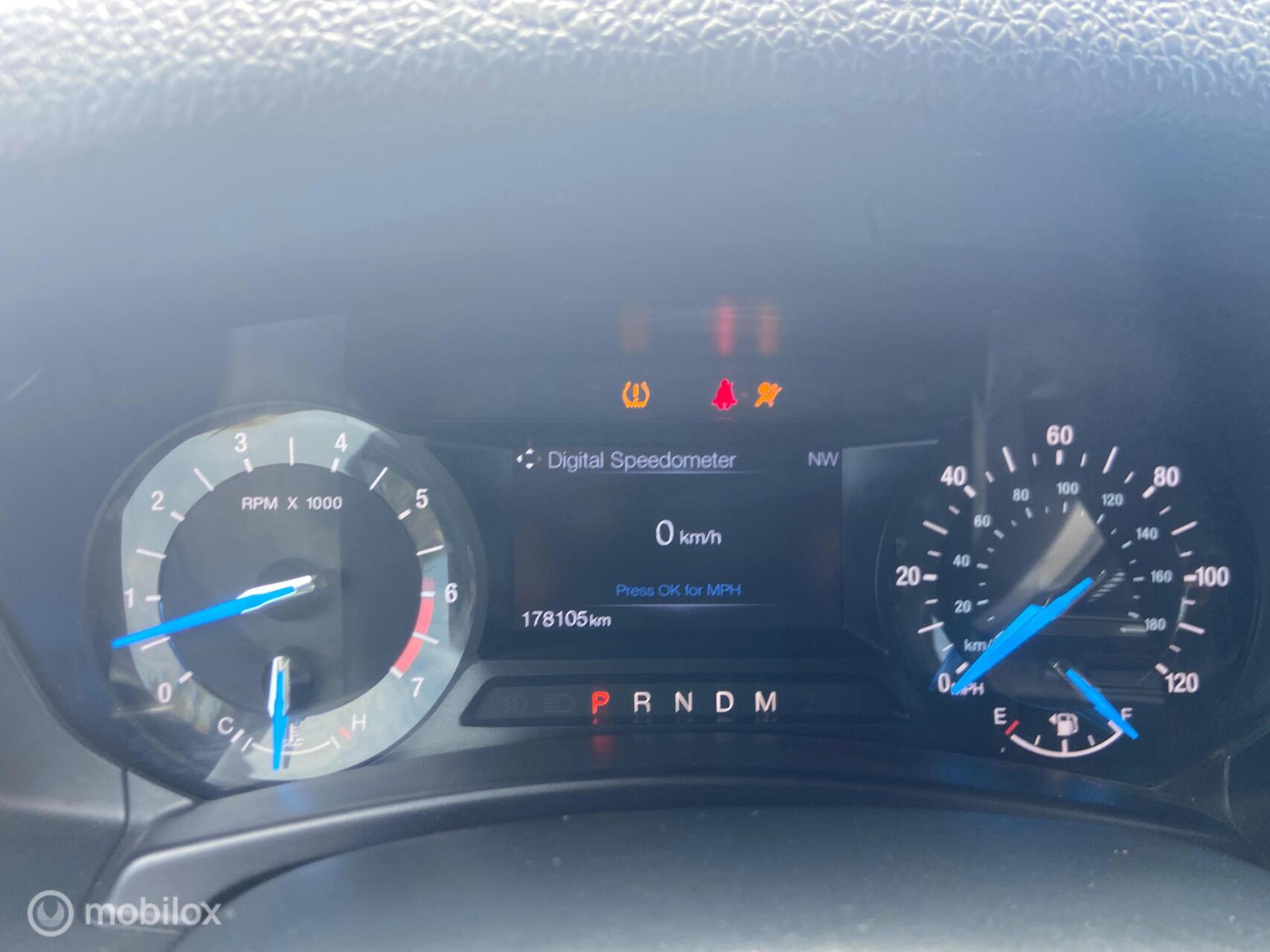 Ford Expedition photo 9