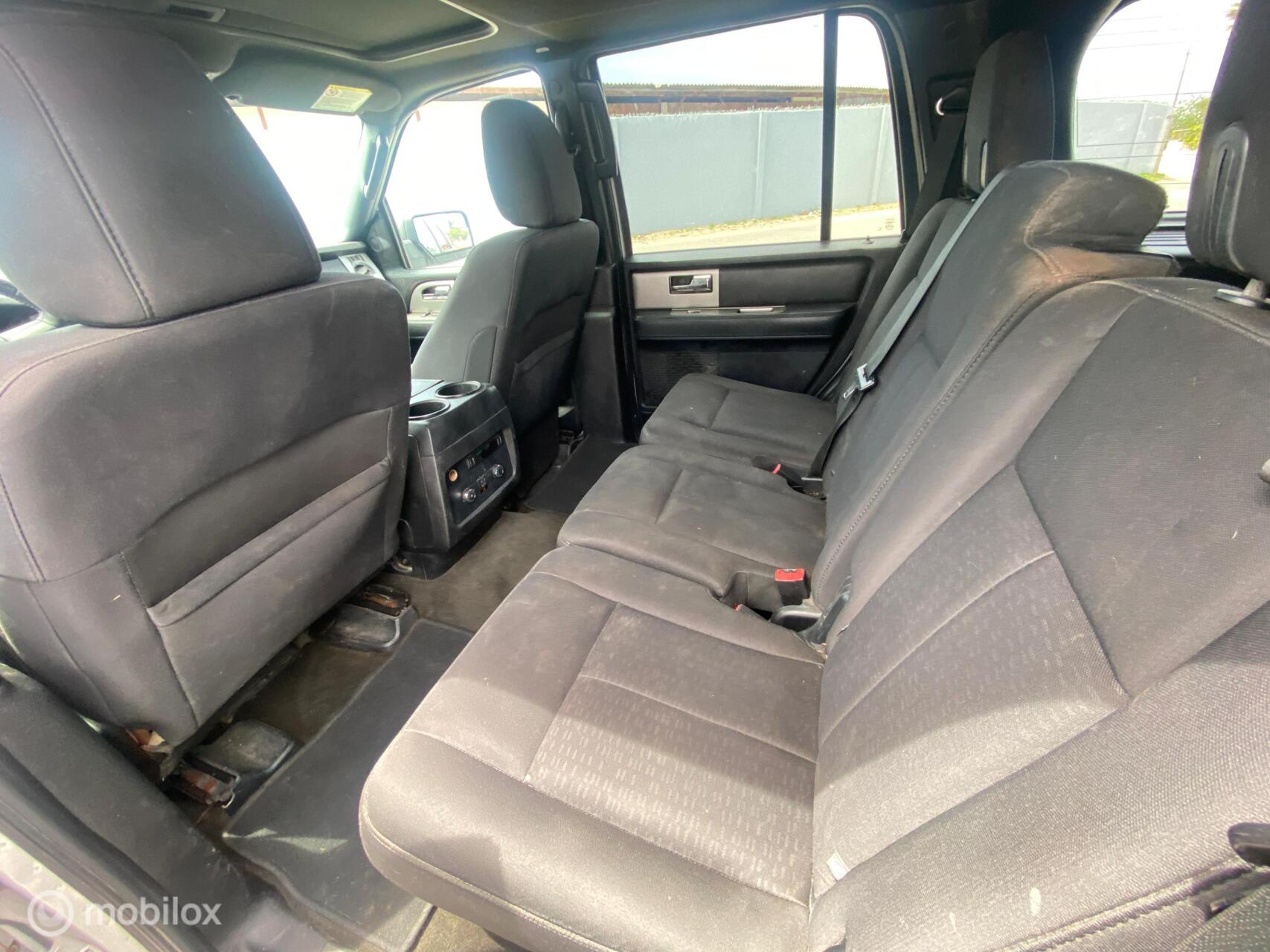 Ford Expedition photo 13