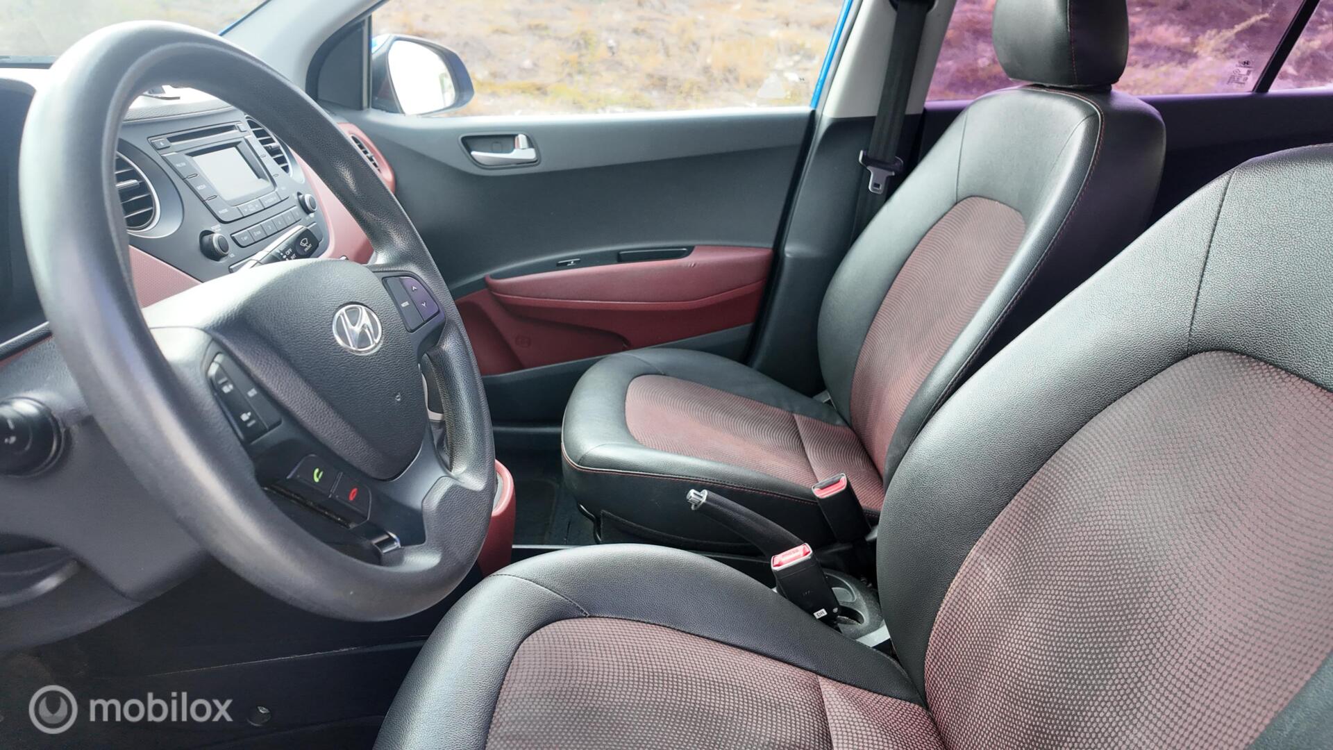 Hyundai Grand i10 photo 12