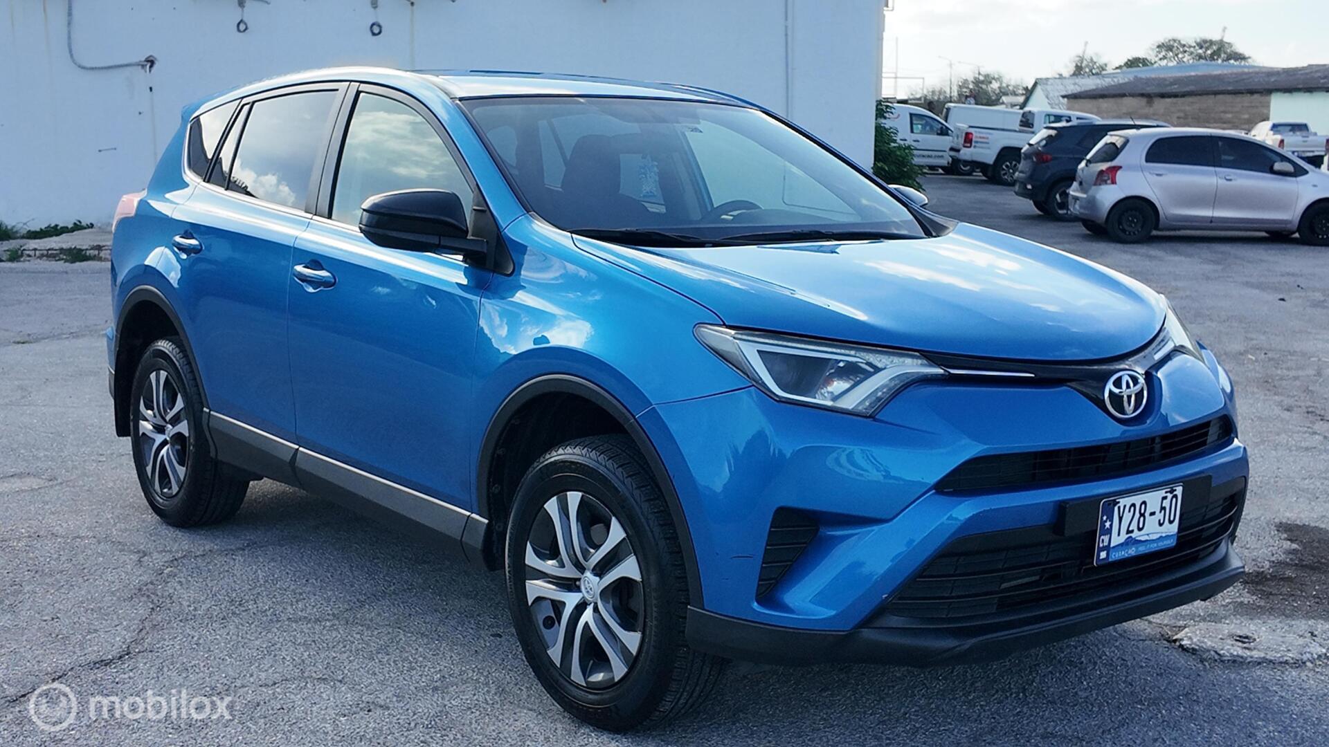 Toyota RAV4 photo 8