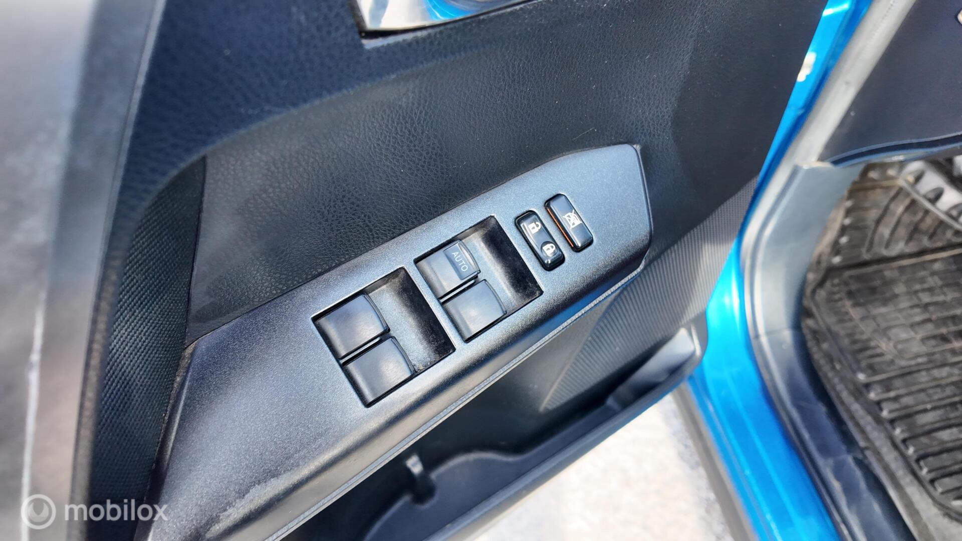Toyota RAV4 photo 11