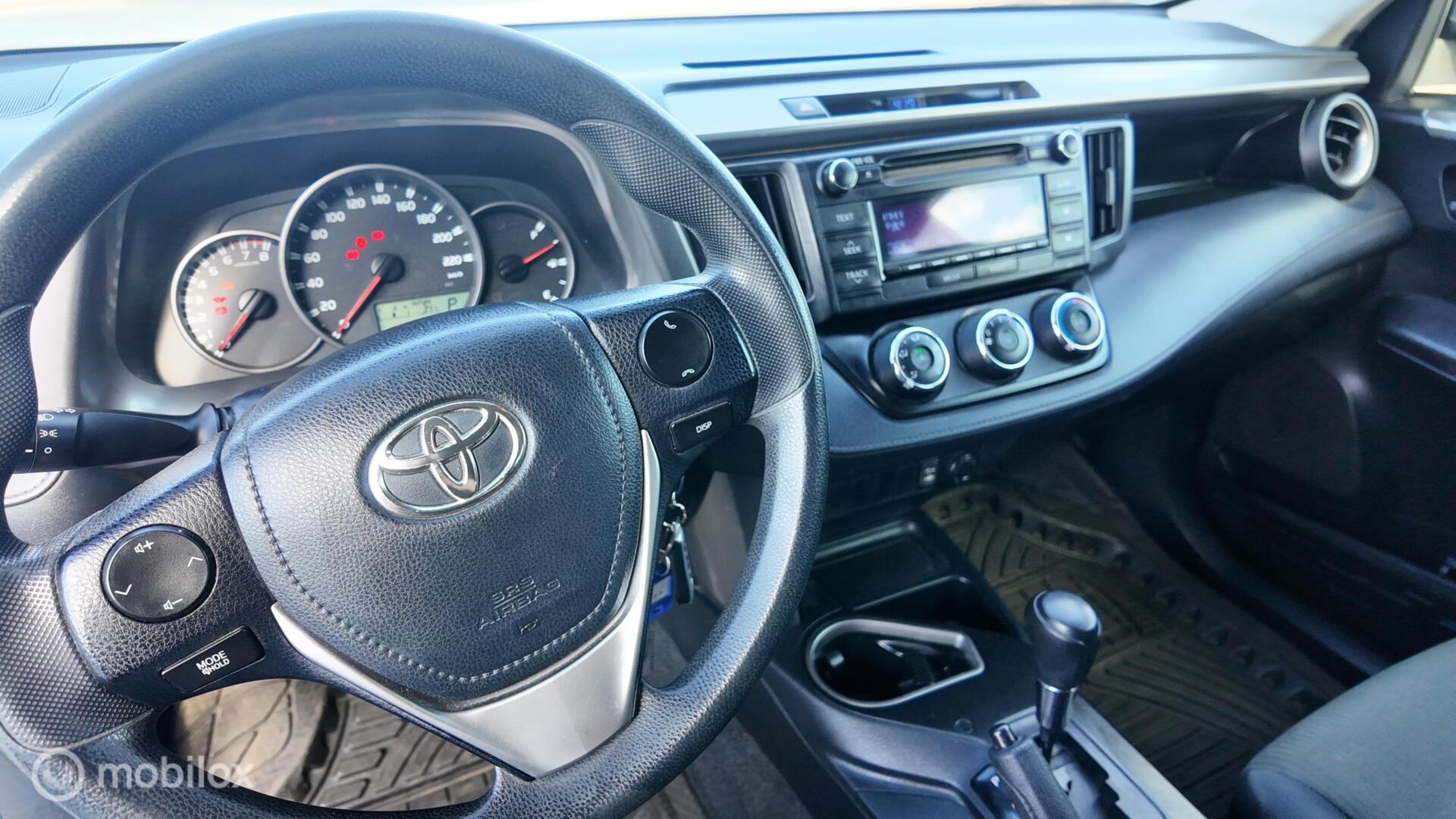 Toyota RAV4 photo 14