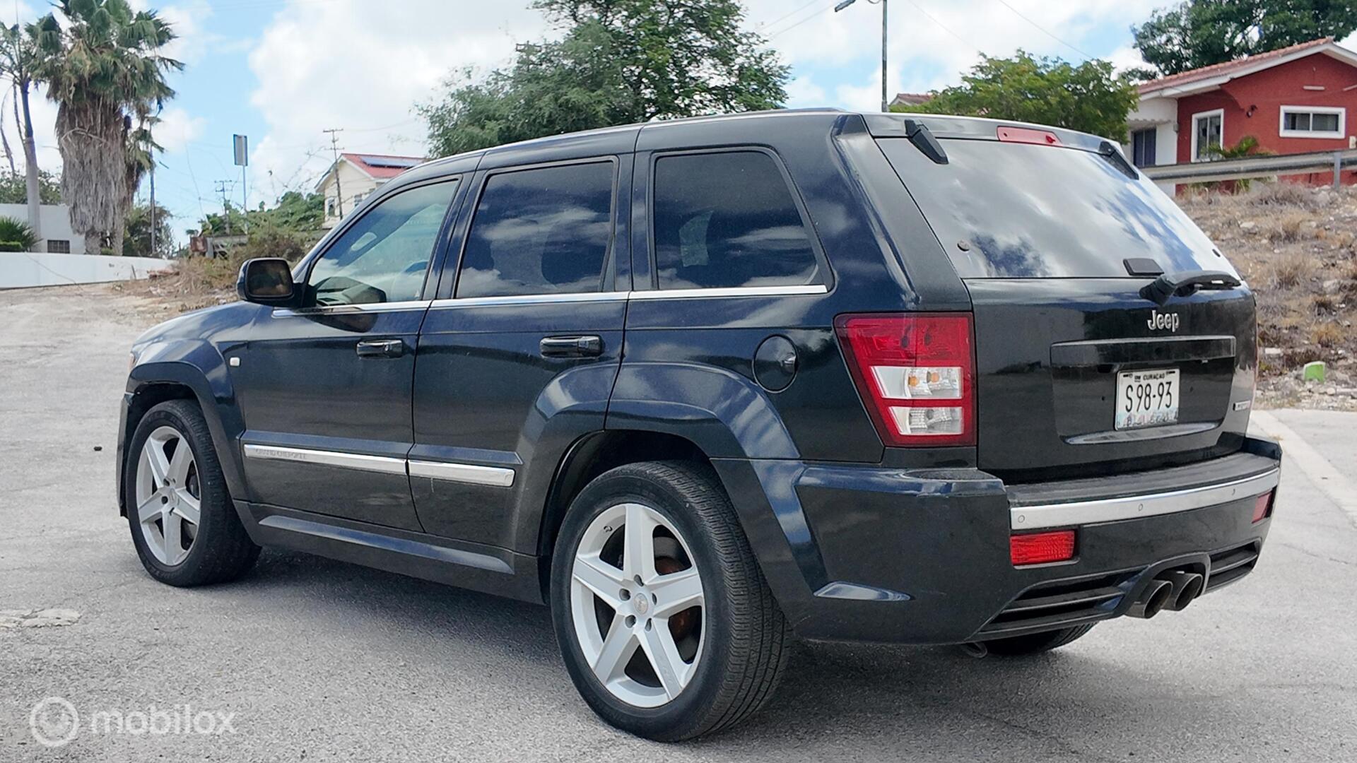 Jeep Grand Cherokee photo 4