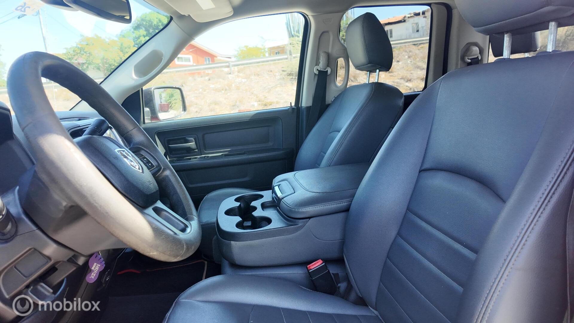 Dodge Ram 1500 photo 12