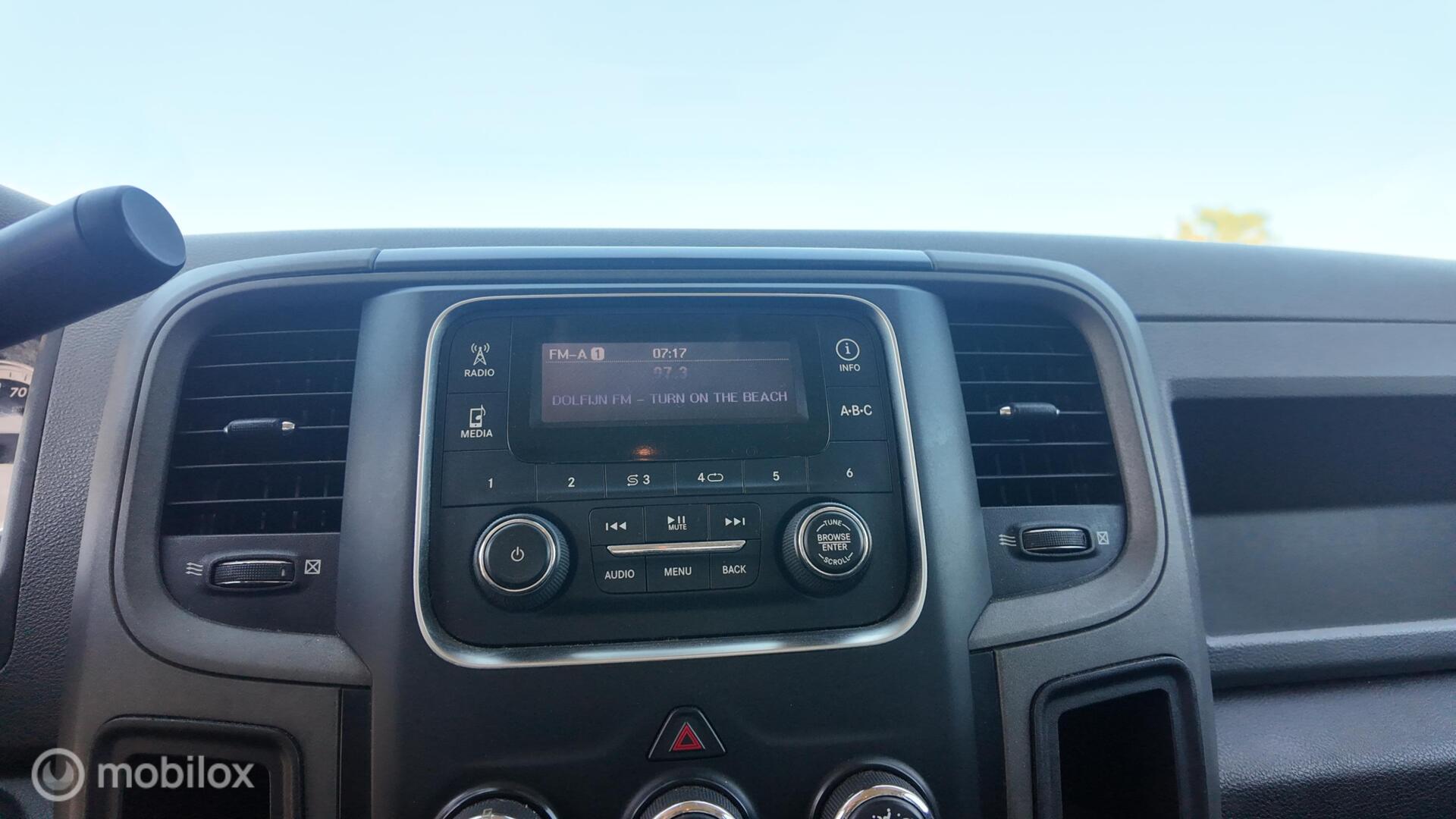 Dodge Ram 1500 photo 16