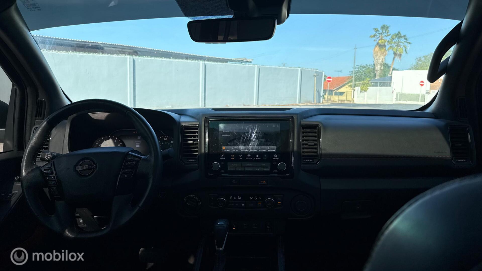 Nissan Frontier PRO-4X photo 19