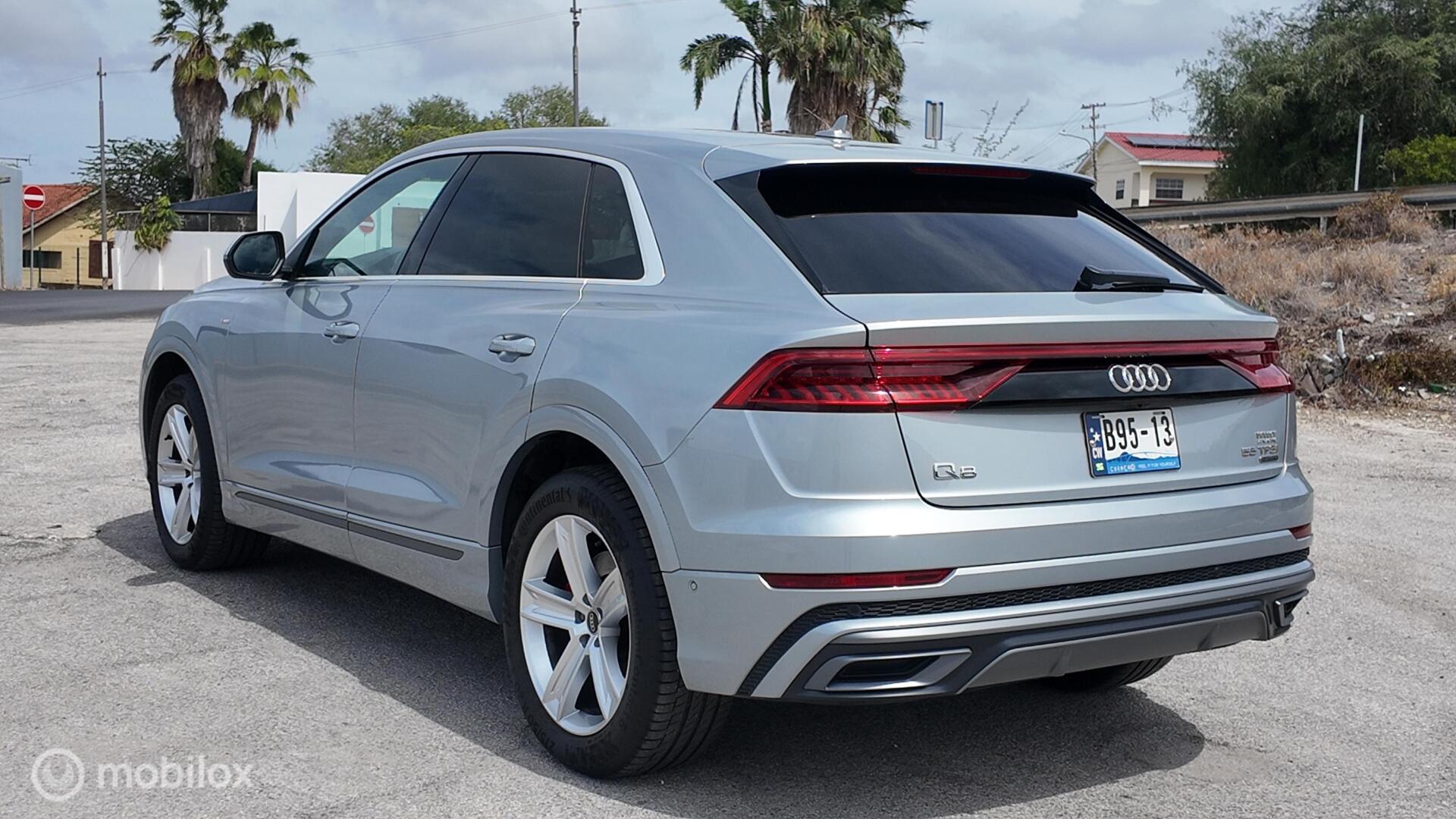 Audi Q8 photo 4