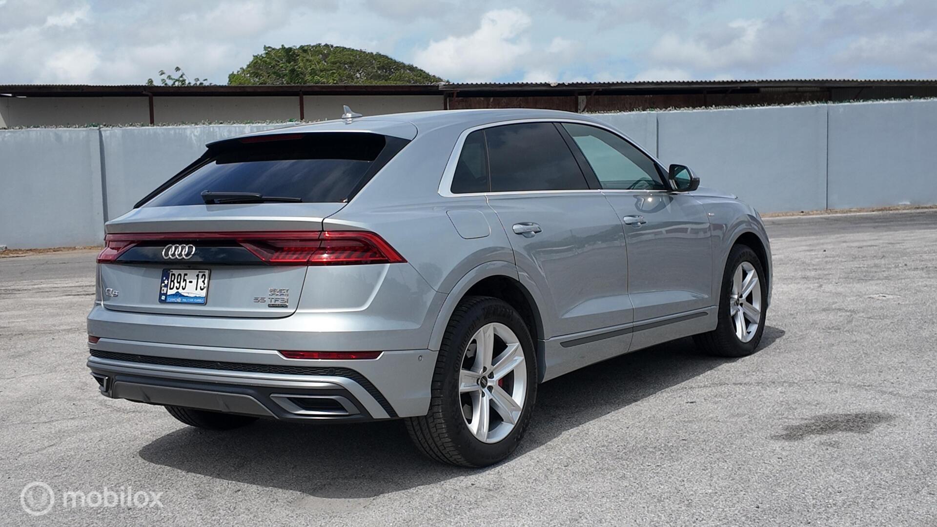 Audi Q8 photo 6