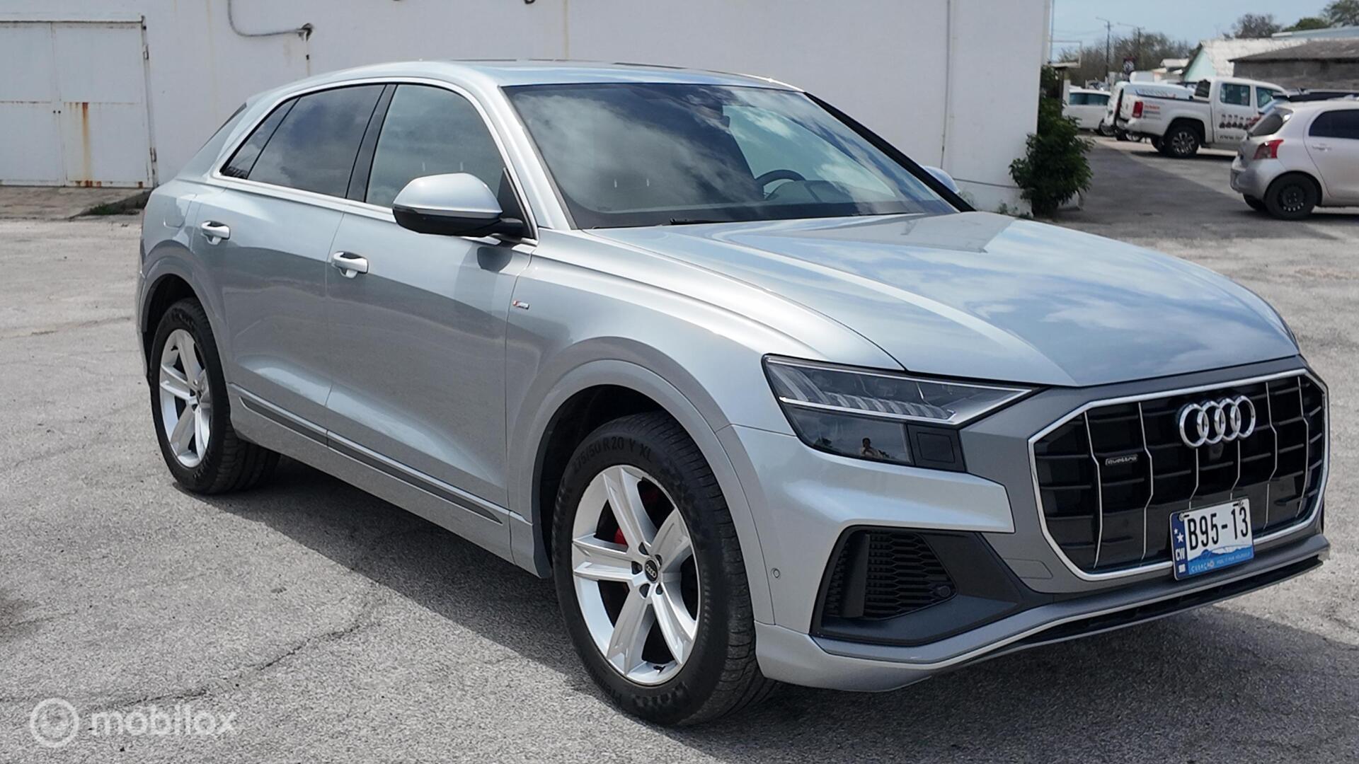 Audi Q8 photo 8