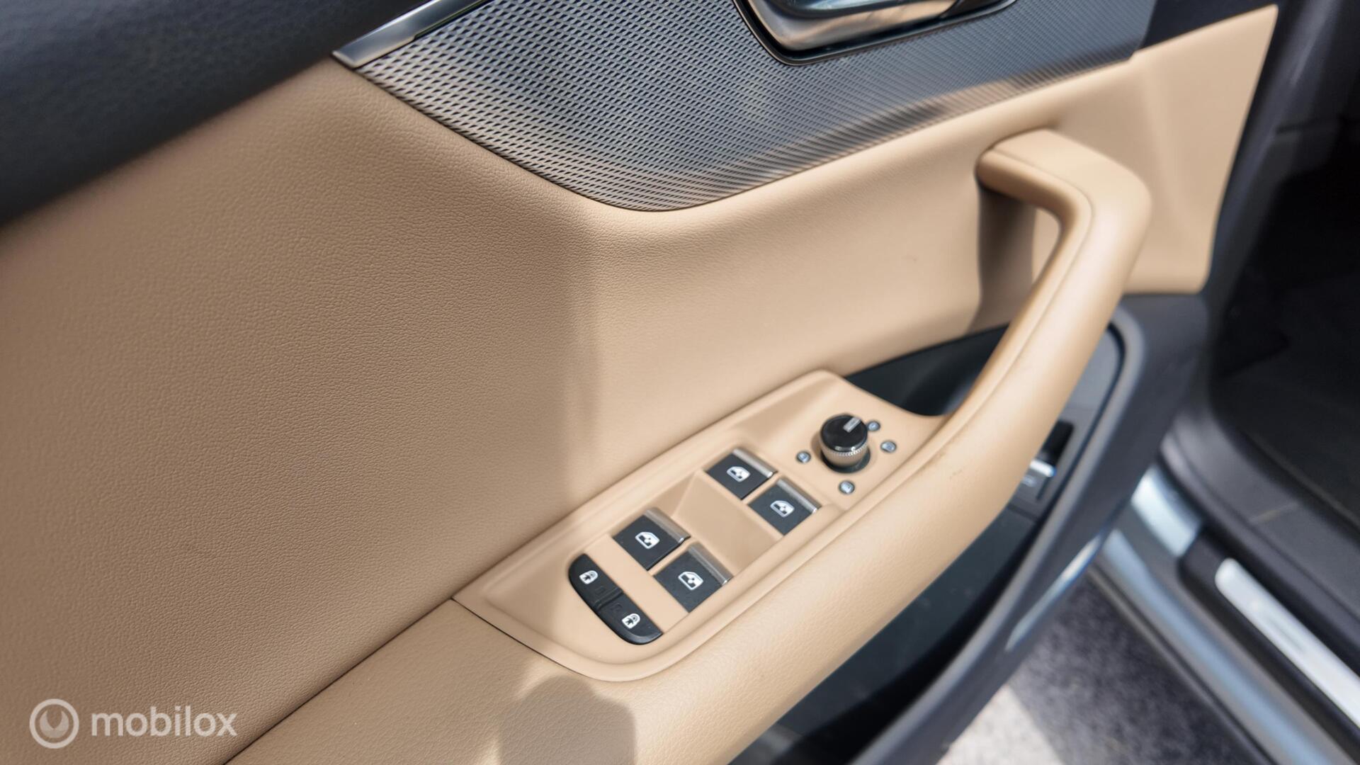 Audi Q8 photo 11