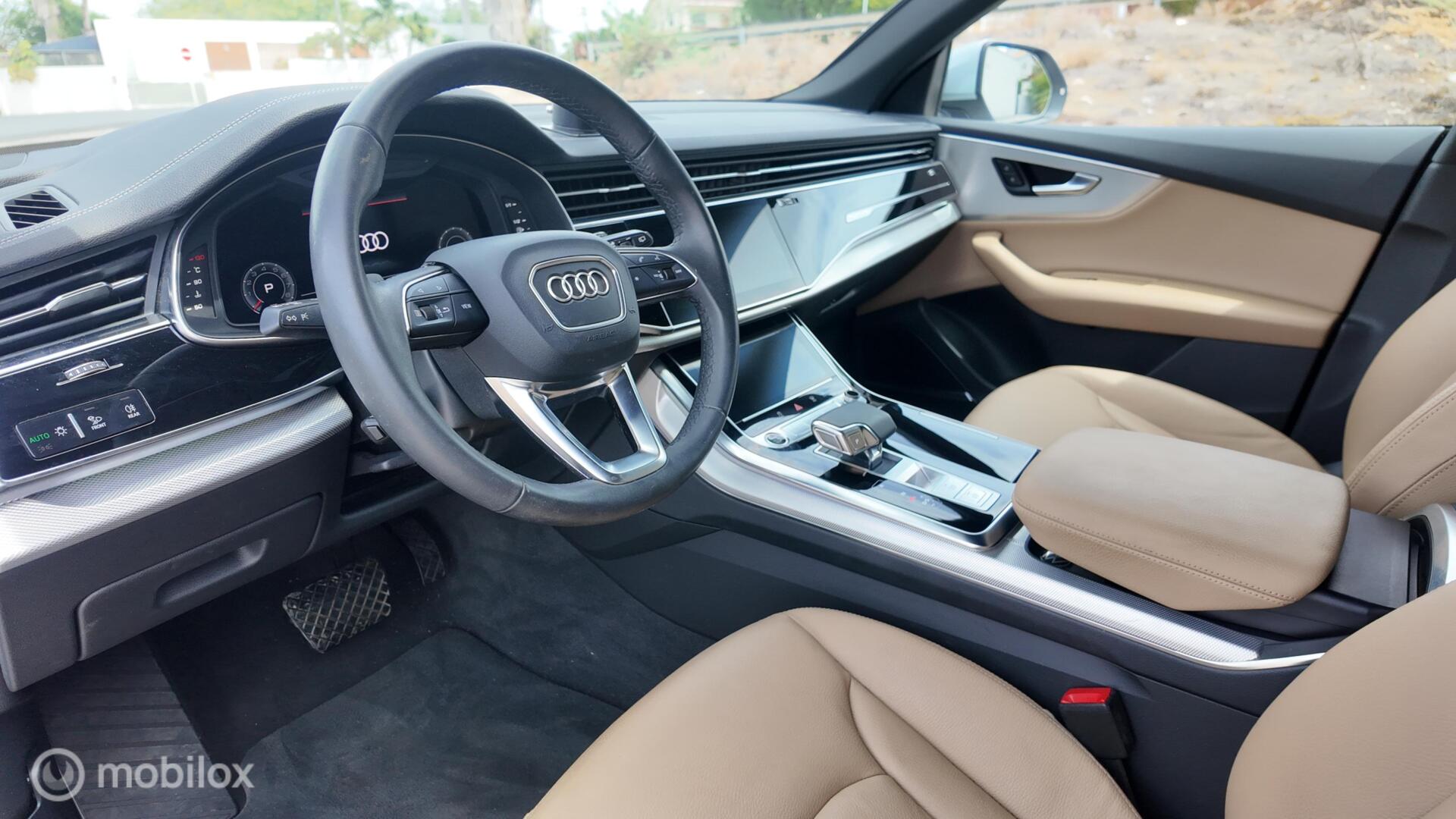 Audi Q8 photo 13