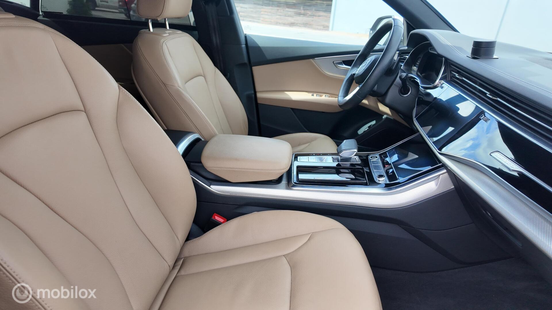 Audi Q8 photo 18