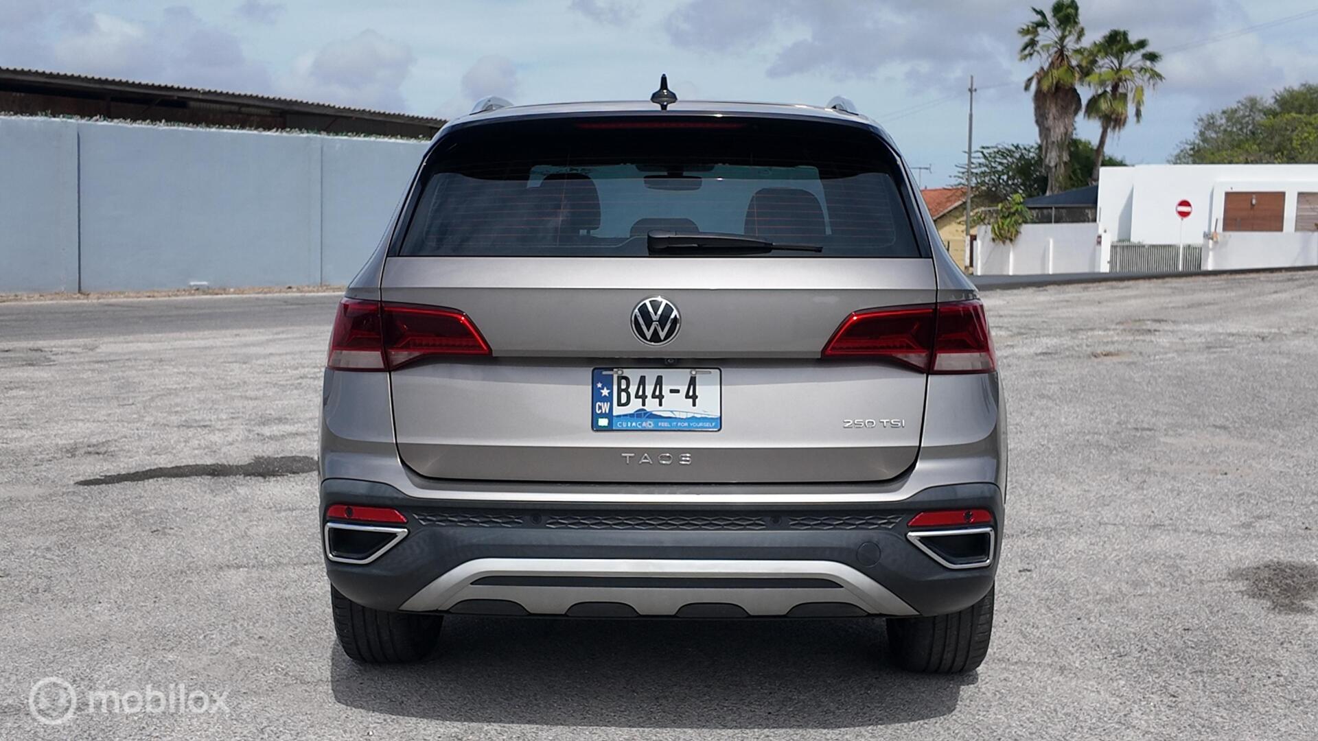 Volkswagen Taos photo 5