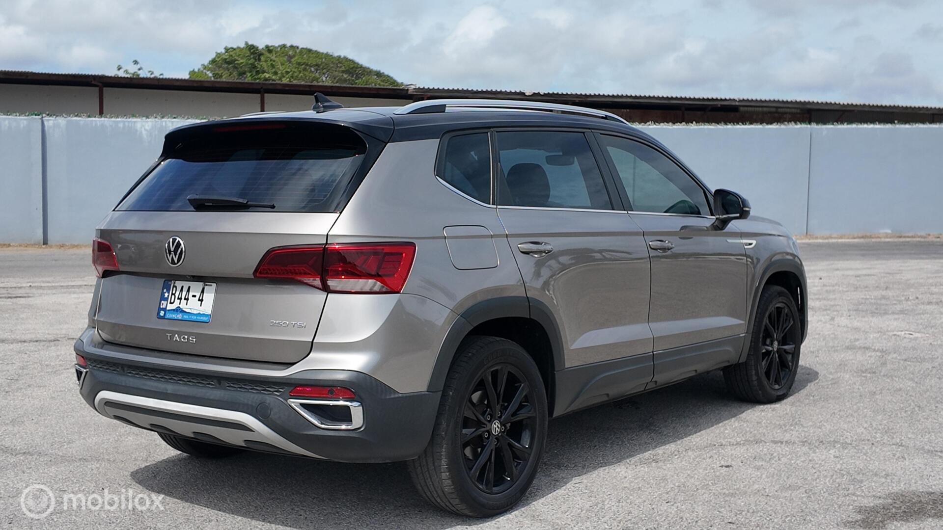 Volkswagen Taos photo 6