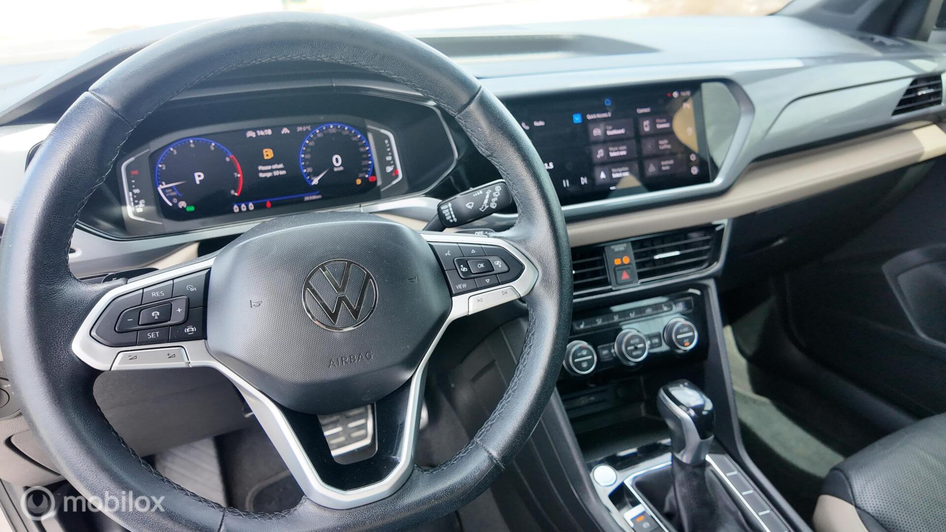 Volkswagen Taos photo 14