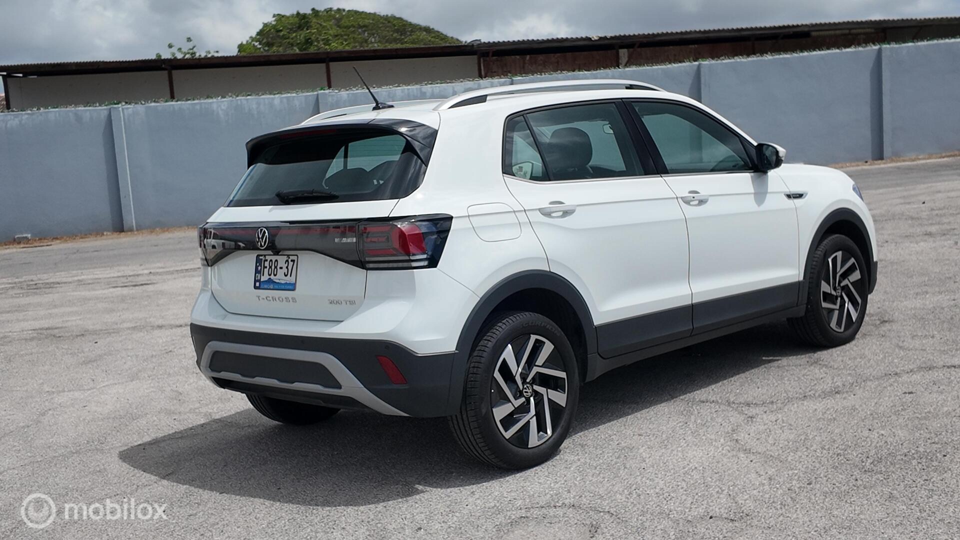 Volkswagen T-Cross photo 6