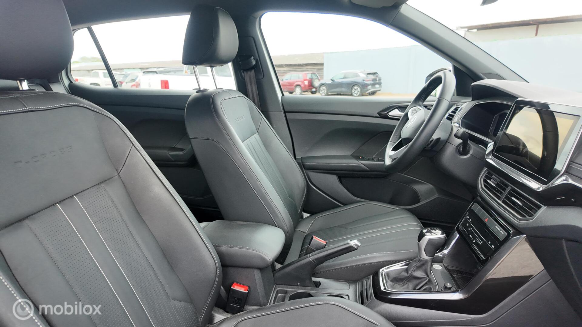 Volkswagen T-Cross photo 18
