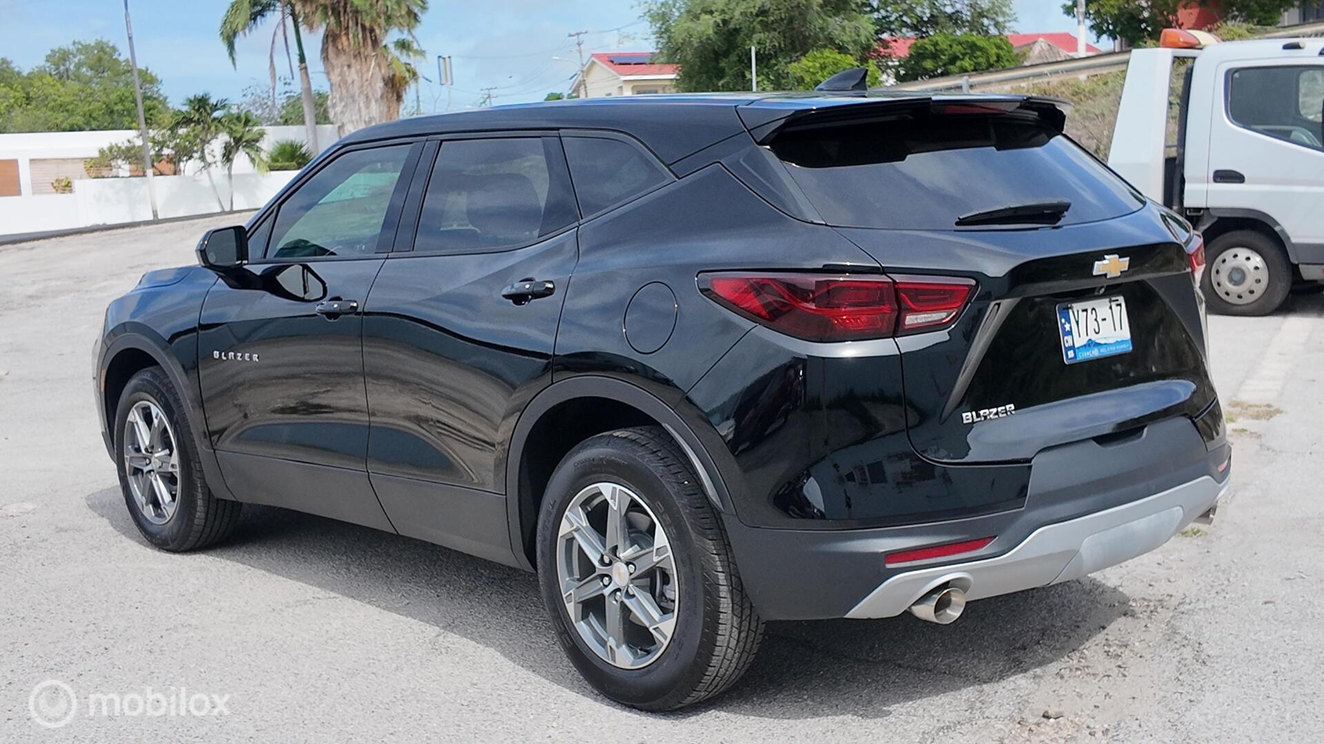 Chevrolet Blazer x photo 4