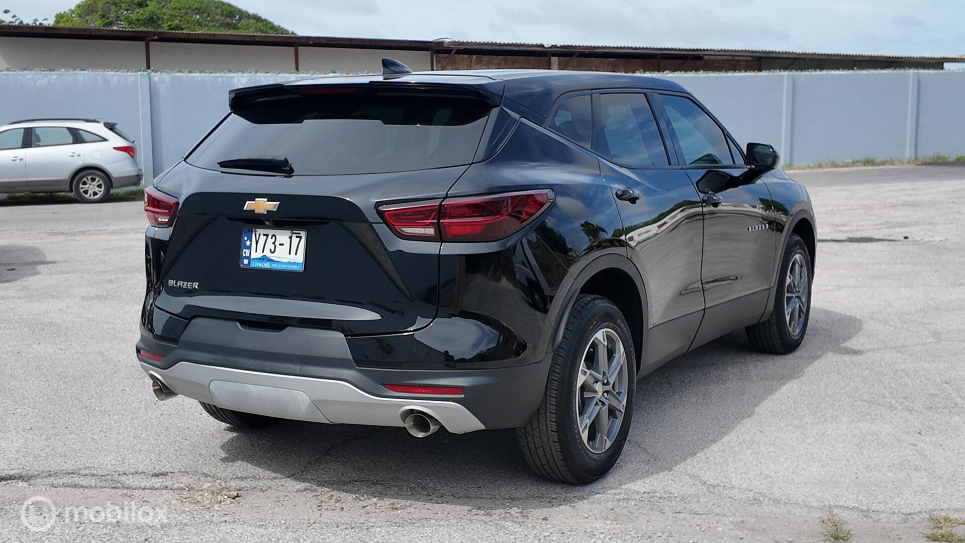 Chevrolet Blazer x photo 6