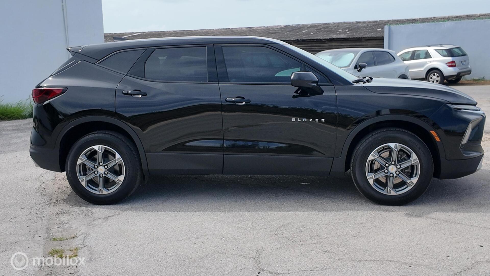 Chevrolet Blazer x photo 7
