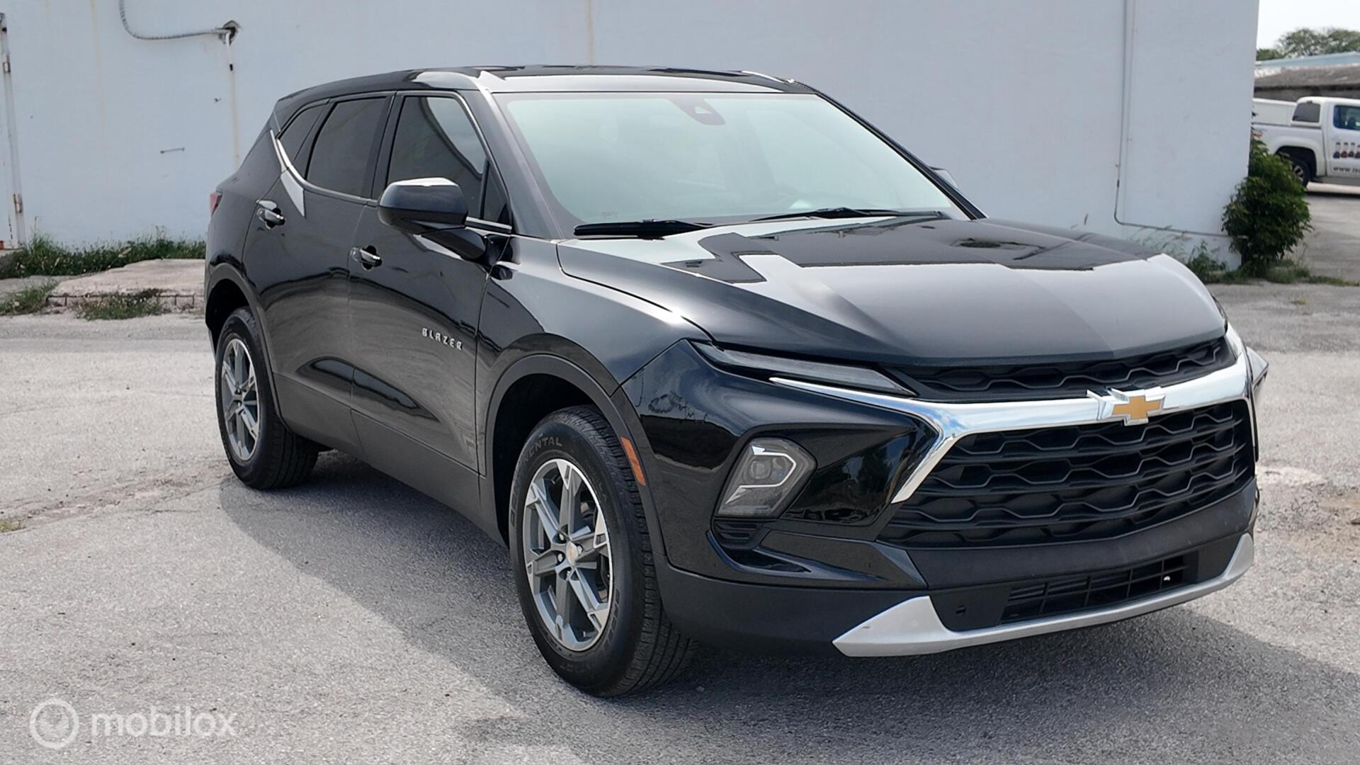 Chevrolet Blazer x photo 8