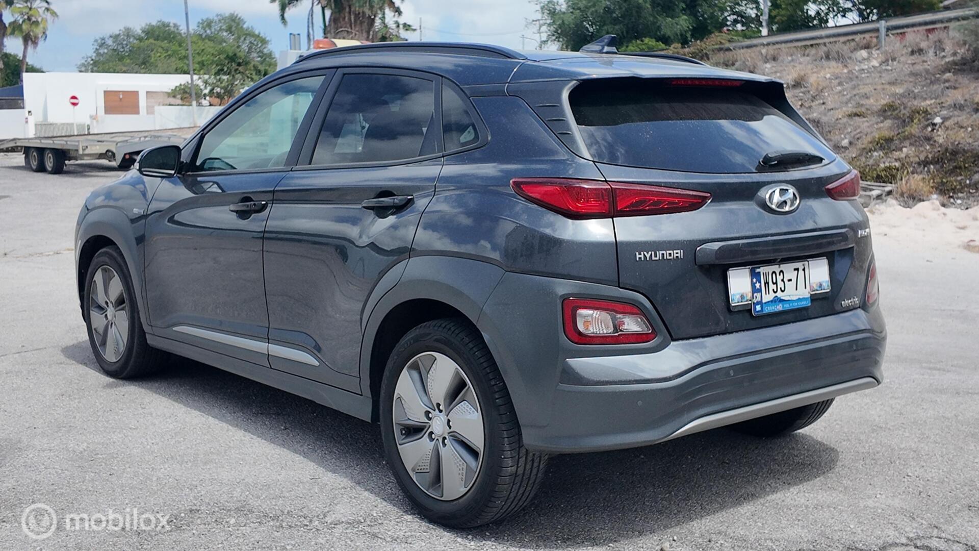 Hyundai Kona photo 4
