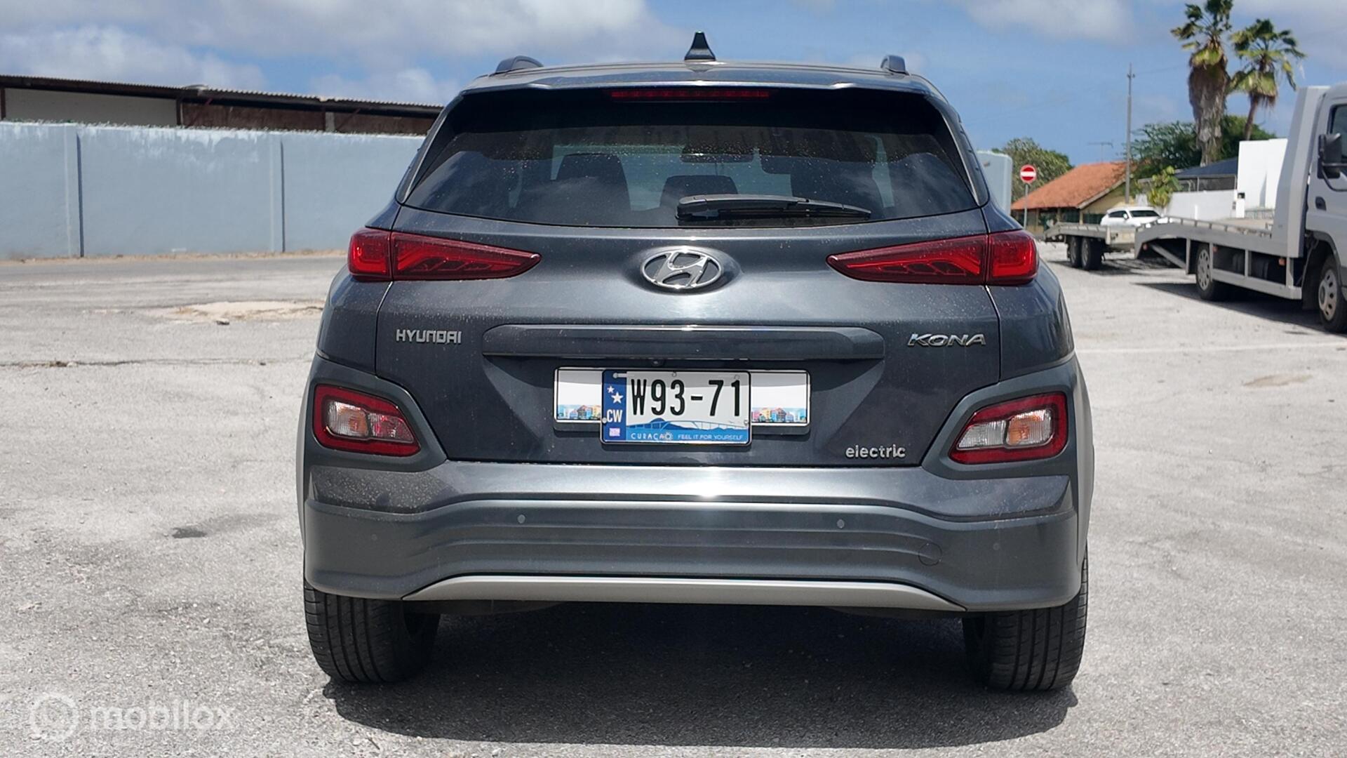 Hyundai Kona photo 5