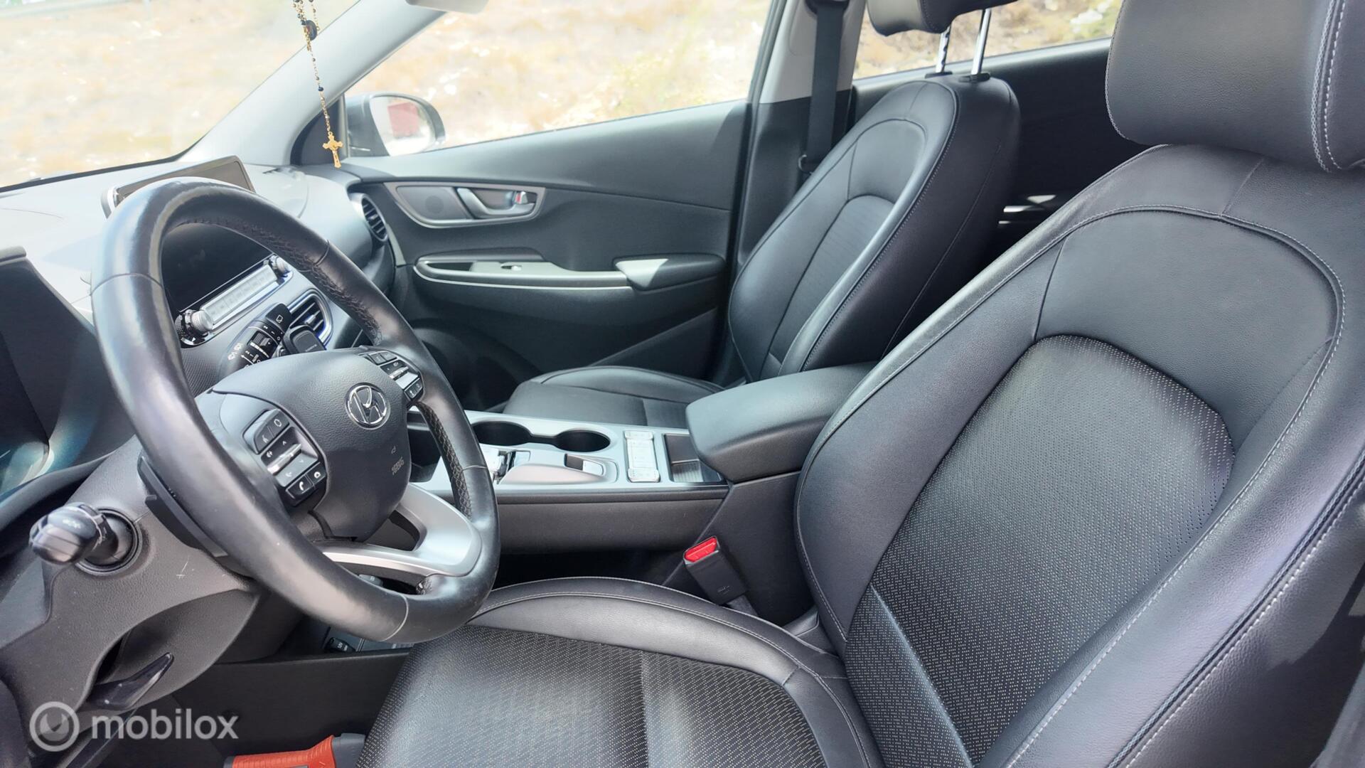 Hyundai Kona photo 11
